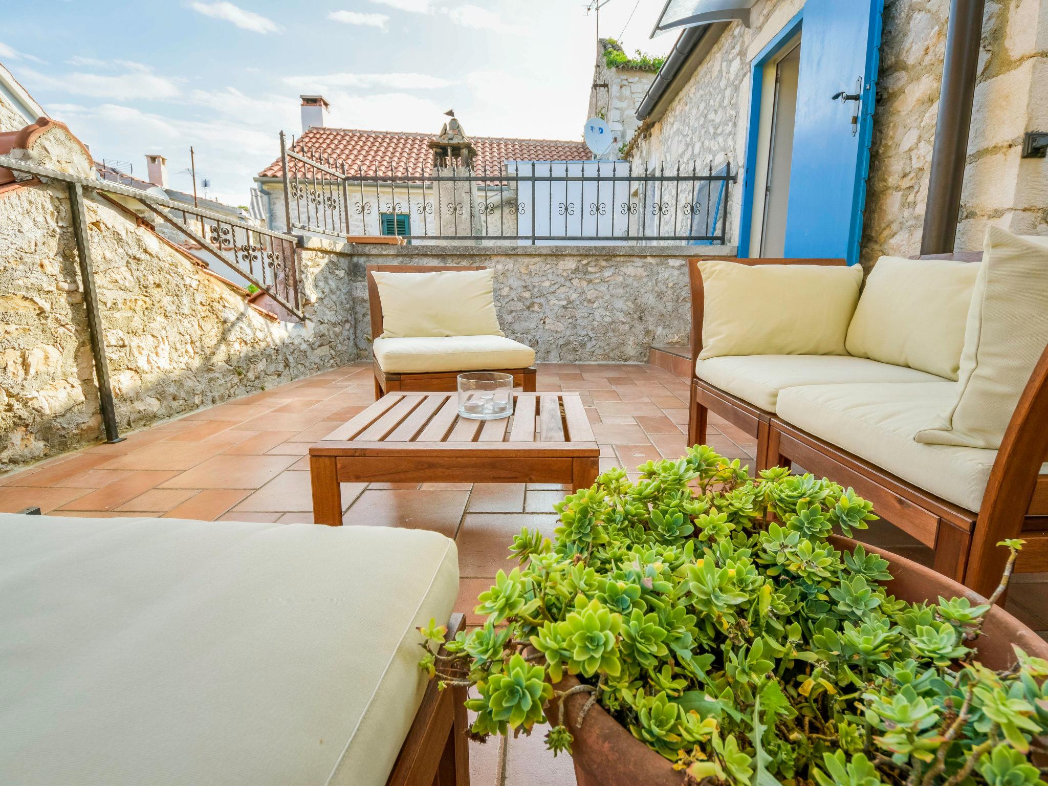 Photo 2 - Maison de 2 chambres à Zadar avec terrasse et vues à la mer