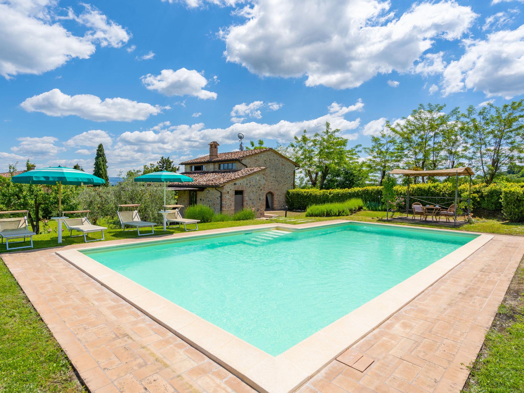 Foto 29 - Haus mit 3 Schlafzimmern in San Gimignano mit privater pool und garten