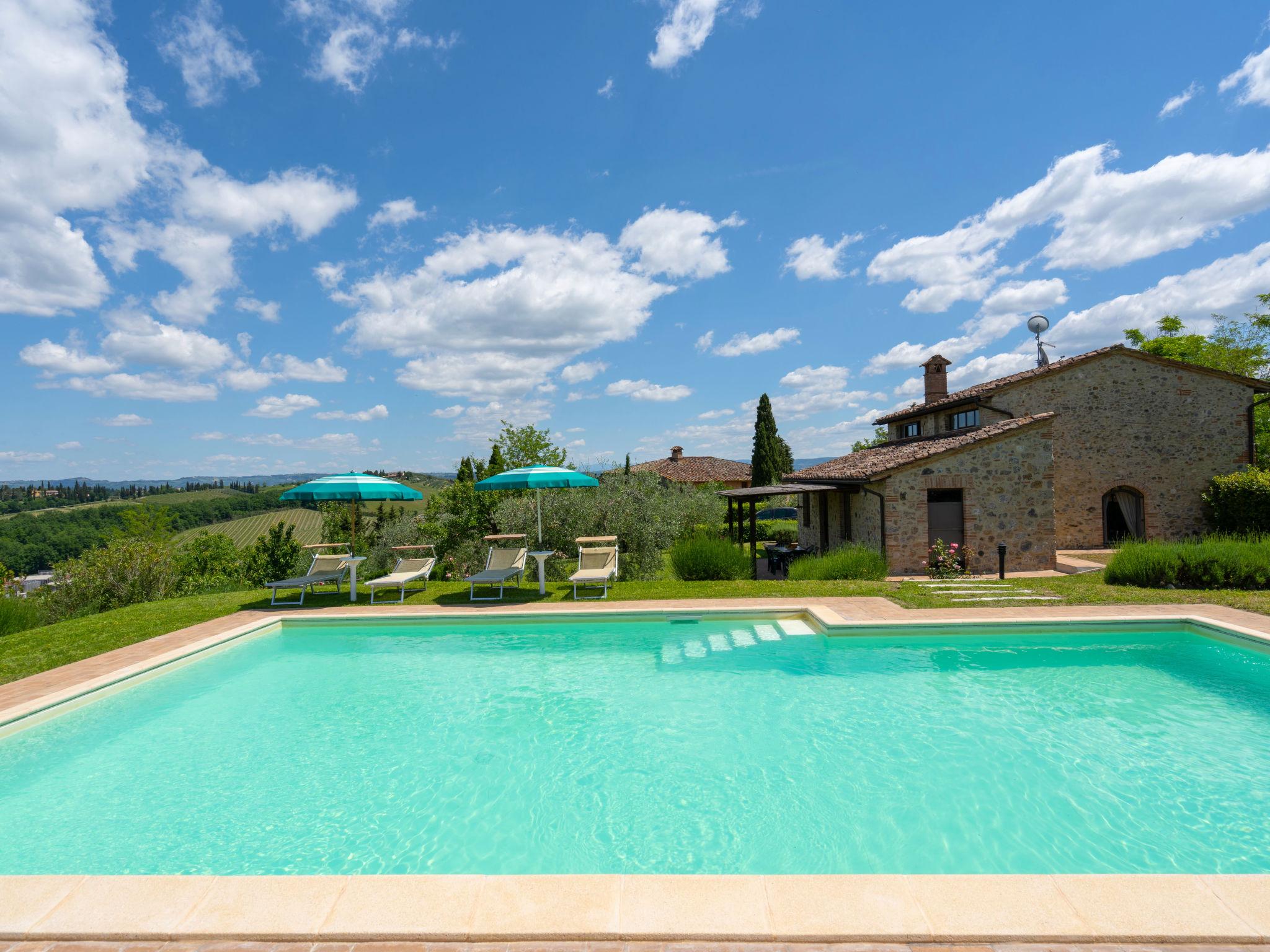 Foto 1 - Casa de 3 habitaciones en San Gimignano con piscina privada y jardín