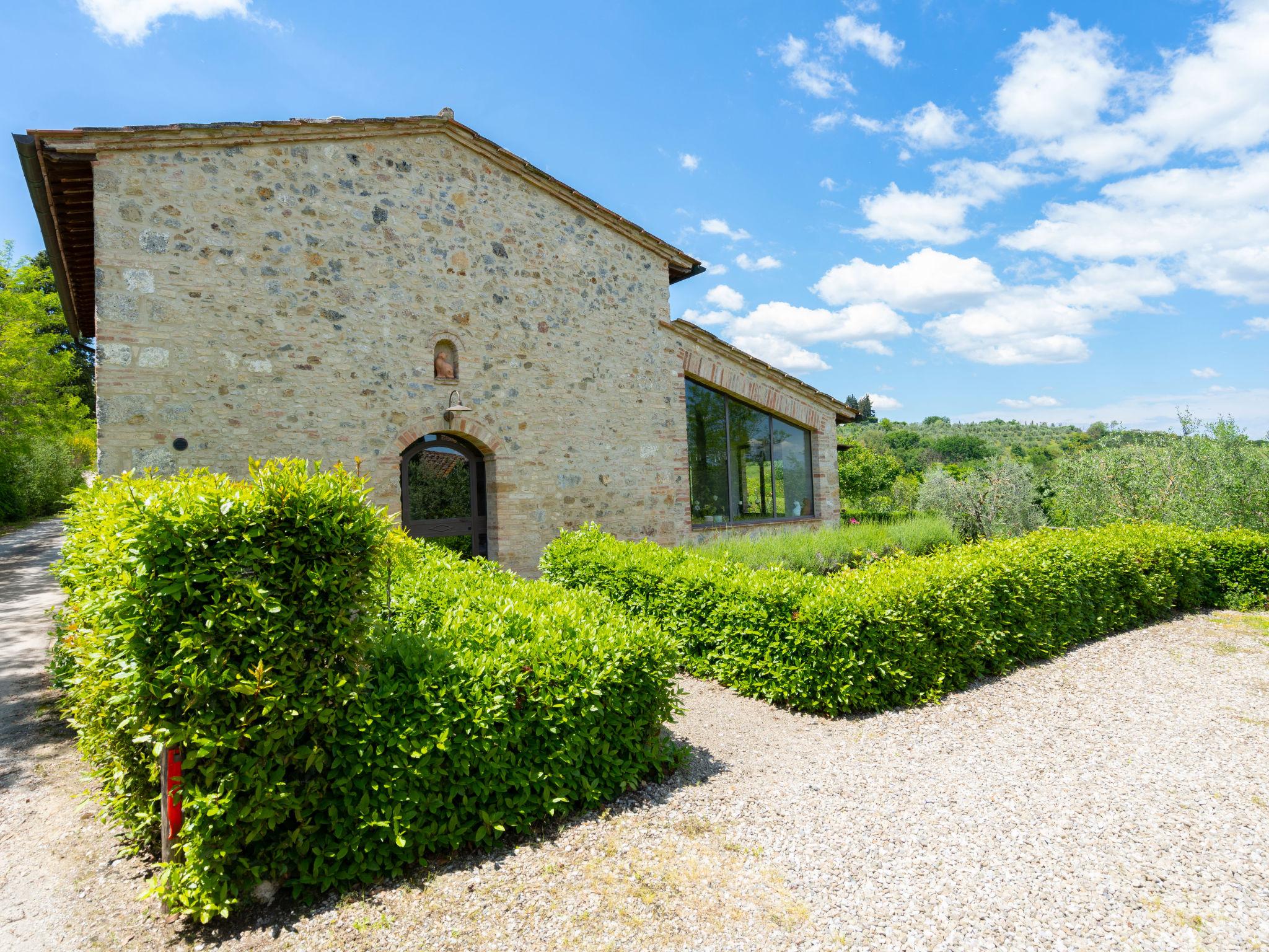 Foto 27 - Haus mit 3 Schlafzimmern in San Gimignano mit privater pool und garten