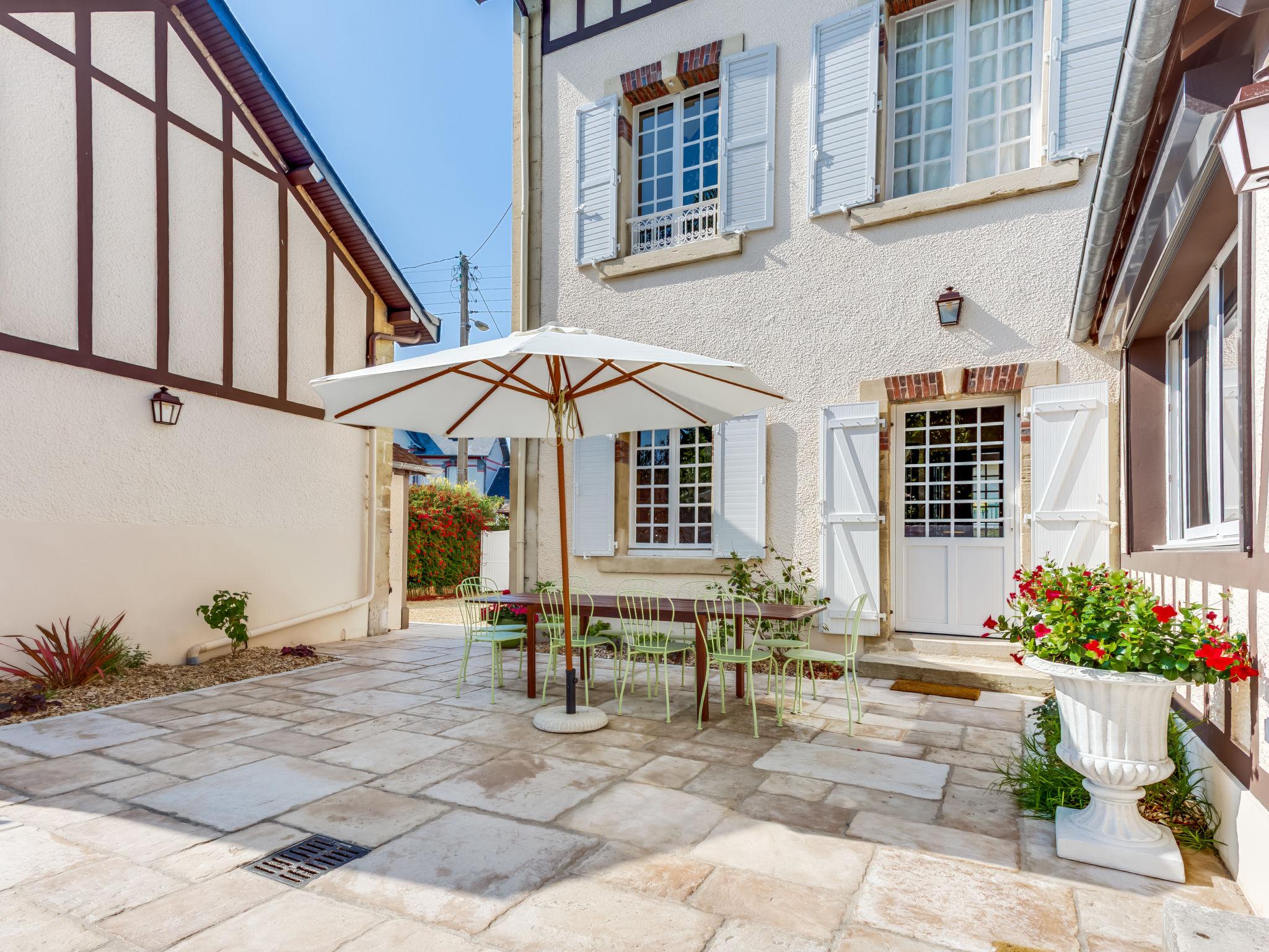 Photo 5 - Maison de 6 chambres à Courseulles-sur-Mer avec vues à la mer