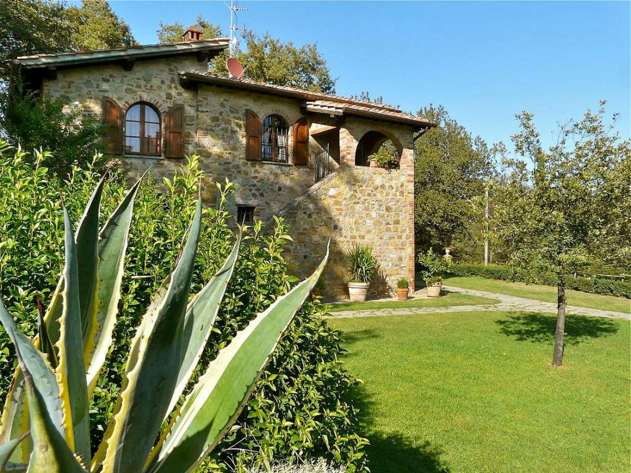 Foto 43 - Haus mit 5 Schlafzimmern in Lucignano mit privater pool und garten