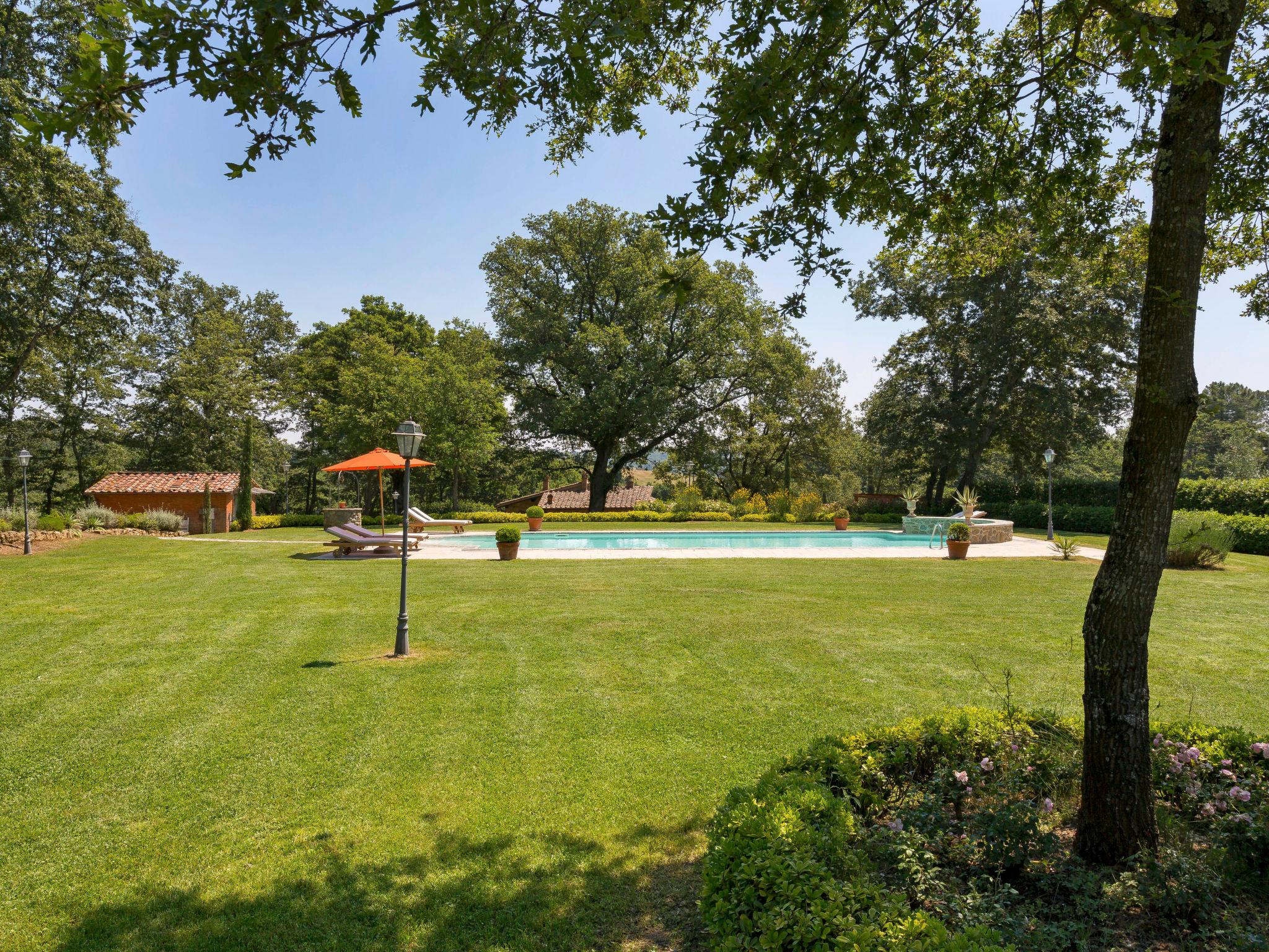 Foto 40 - Casa con 5 camere da letto a Lucignano con piscina privata e giardino