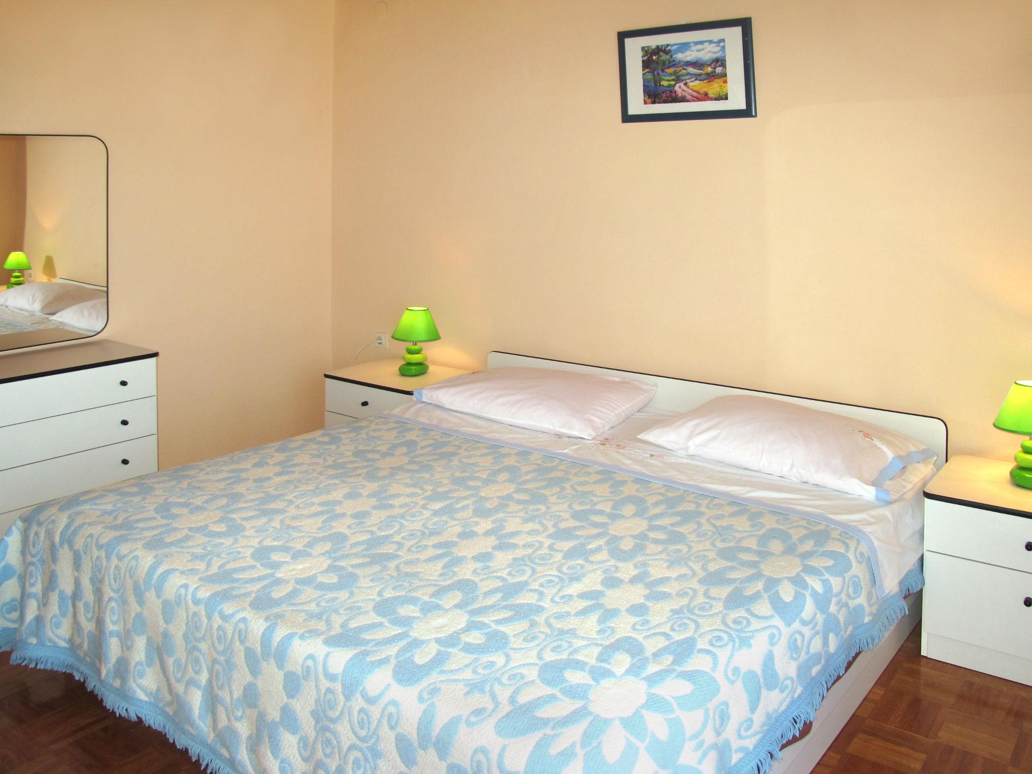 Foto 4 - Apartment mit 2 Schlafzimmern in Zadar mit garten und blick aufs meer