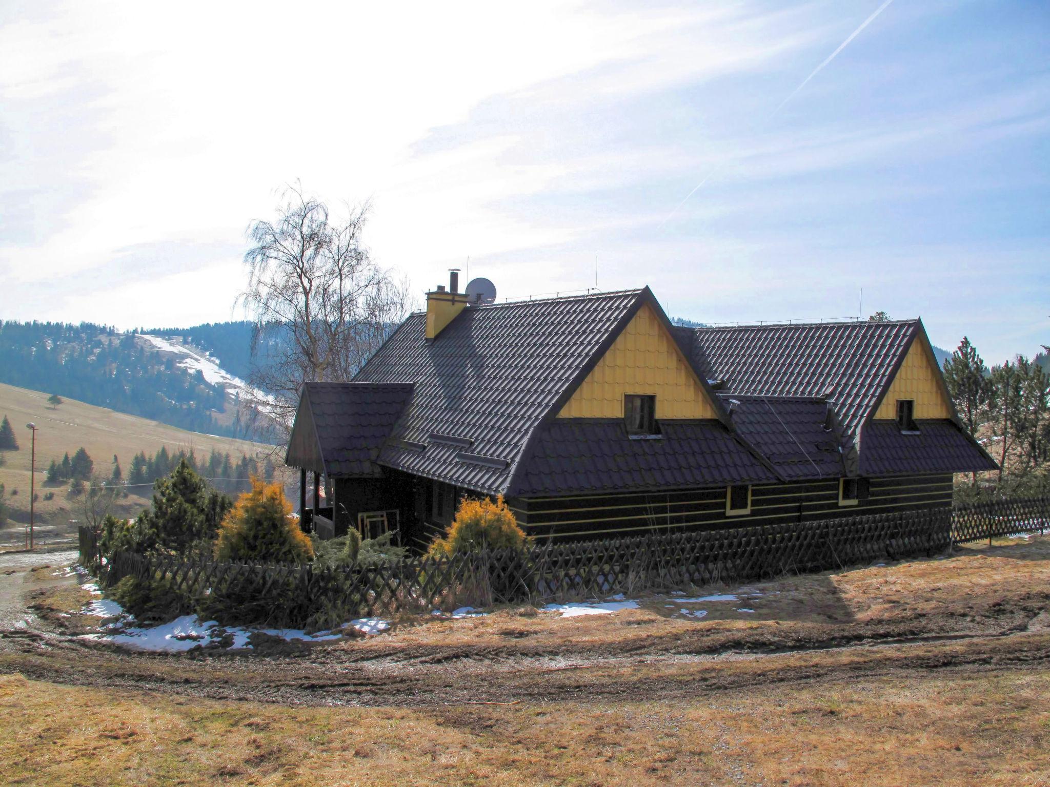 Photo 12 - Maison de 4 chambres à Ždiar avec jardin et vues sur la montagne