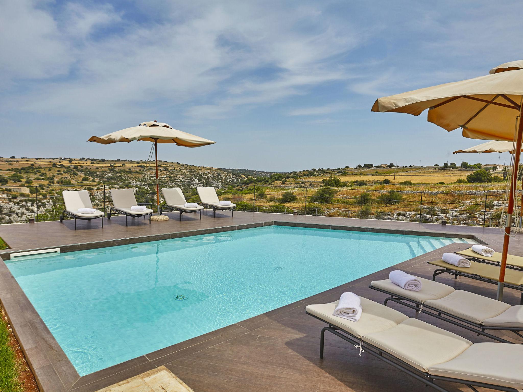 Photo 32 - Maison de 7 chambres à Modica avec piscine privée et jardin