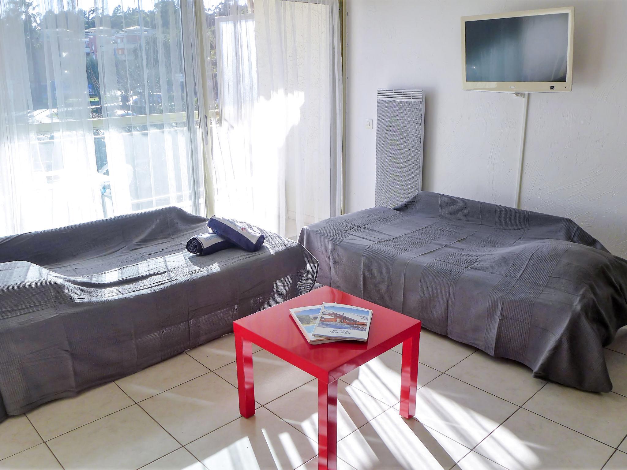 Photo 19 - Apartment in Cavalaire-sur-Mer with terrace and sea view