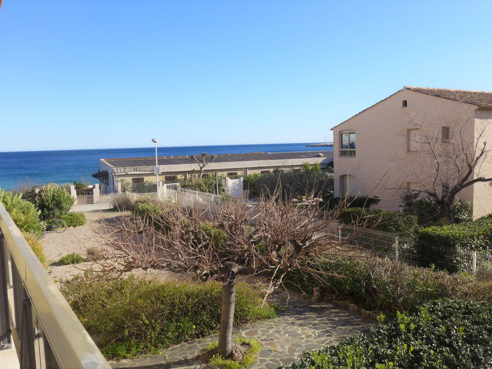 Foto 23 - Apartamento en Cavalaire-sur-Mer con terraza y vistas al mar