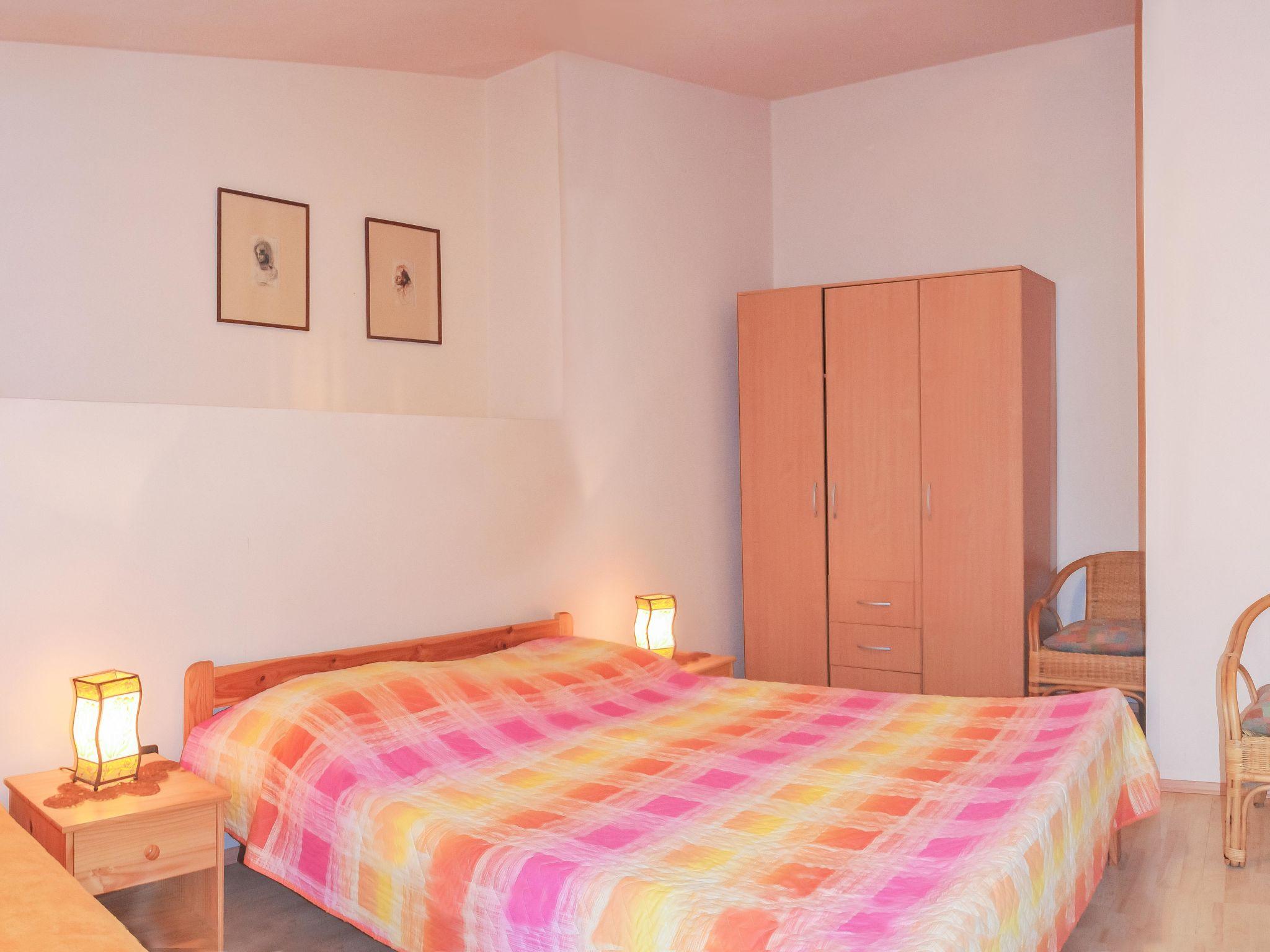 Foto 5 - Appartamento con 1 camera da letto a Vodnjan con terrazza e vista mare