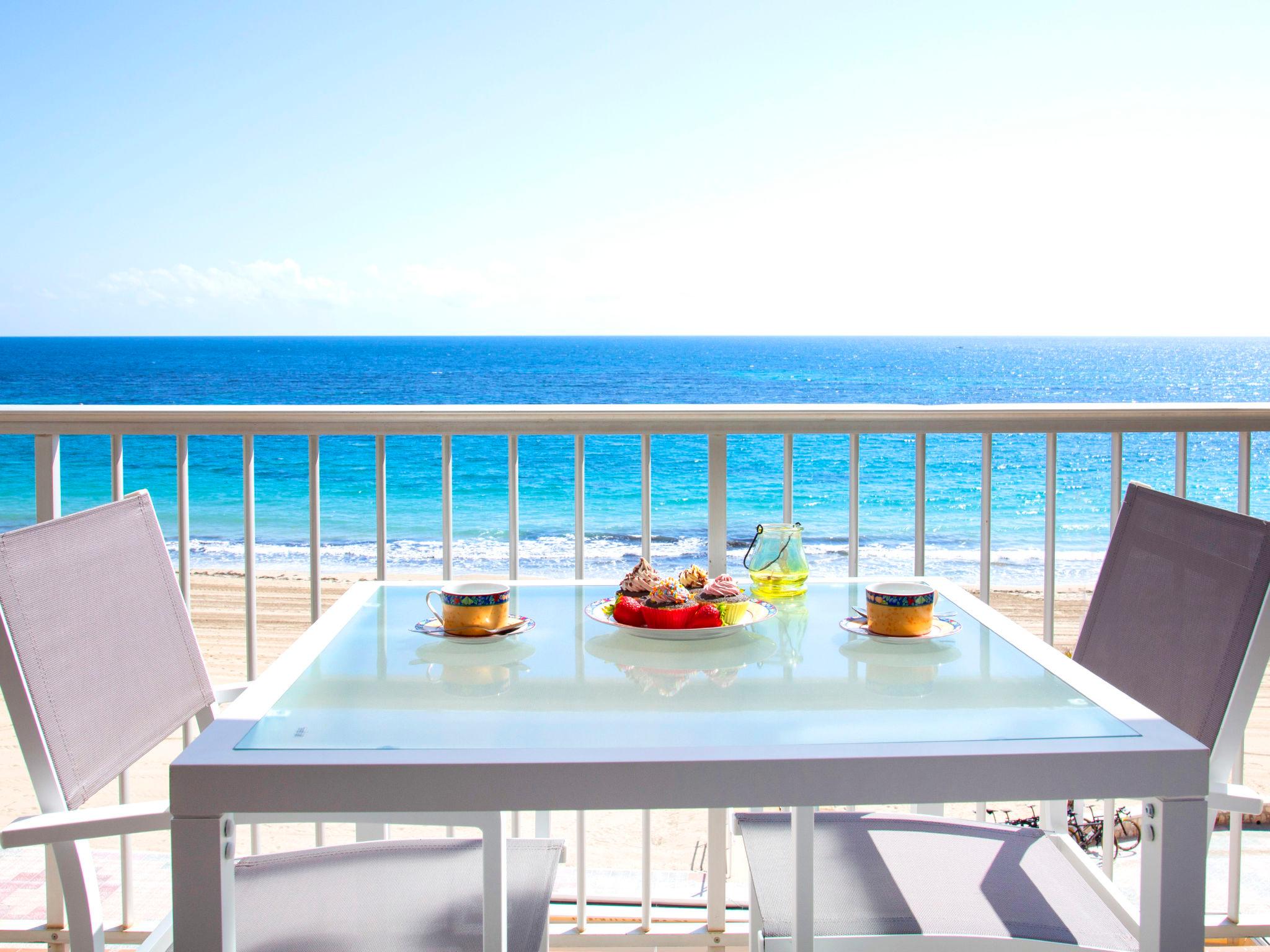 Photo 1 - Appartement de 2 chambres à Calp avec terrasse et vues à la mer