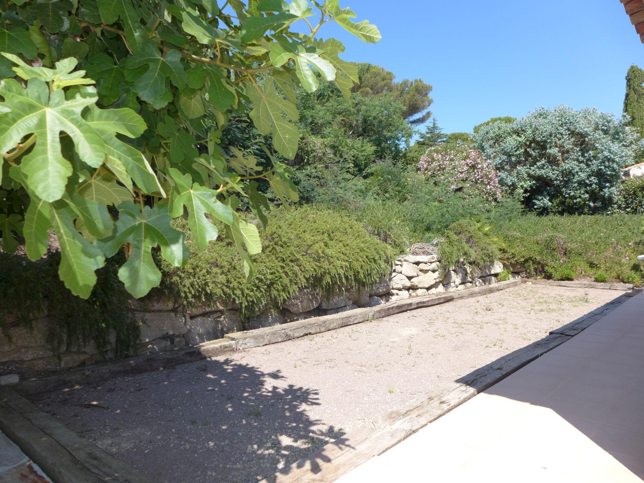 Photo 26 - Maison de 3 chambres à Roquebrune-sur-Argens avec piscine privée et vues à la mer