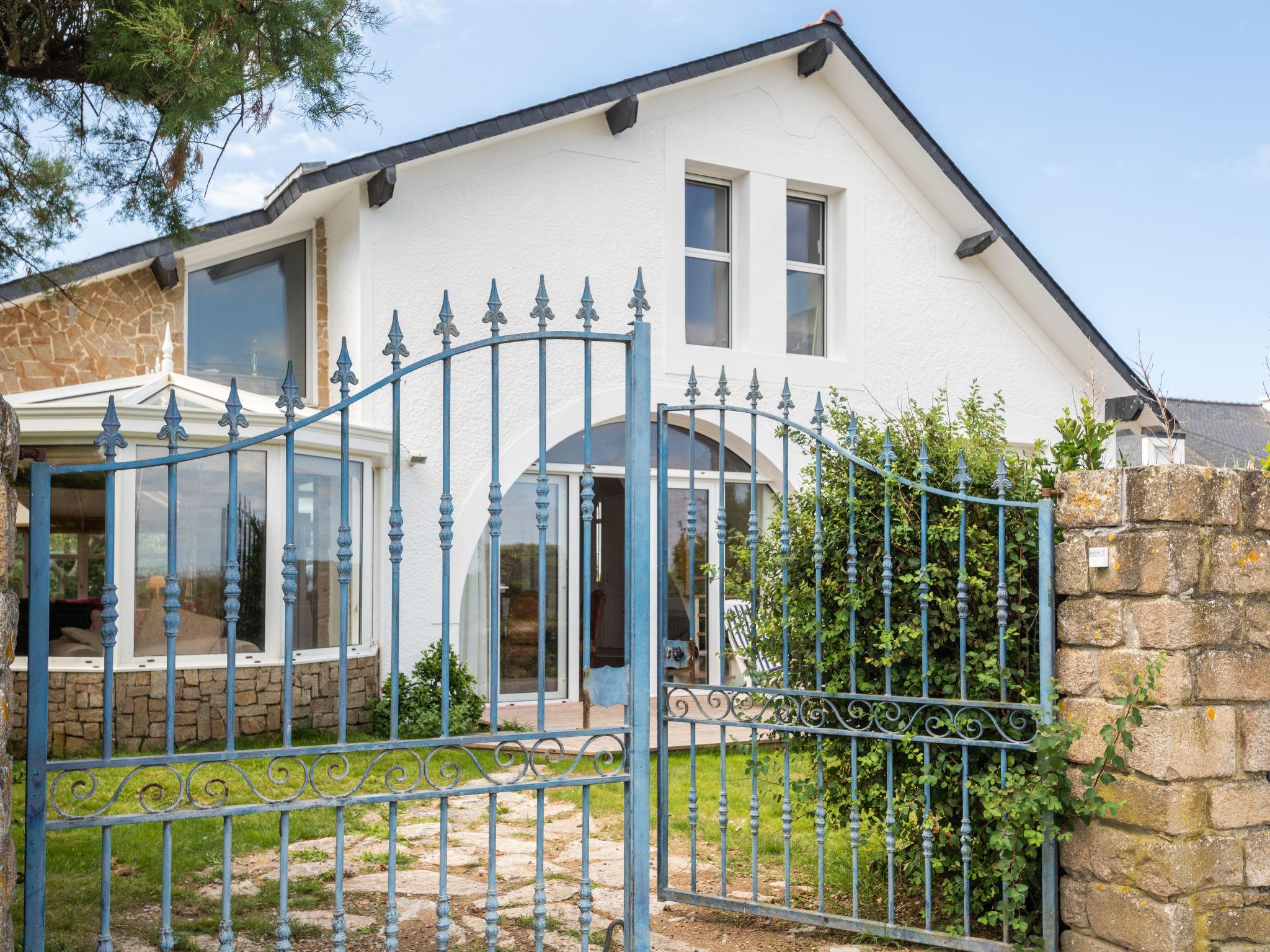 Photo 3 - Maison de 4 chambres à Saint-Pierre-Quiberon avec jardin et vues à la mer