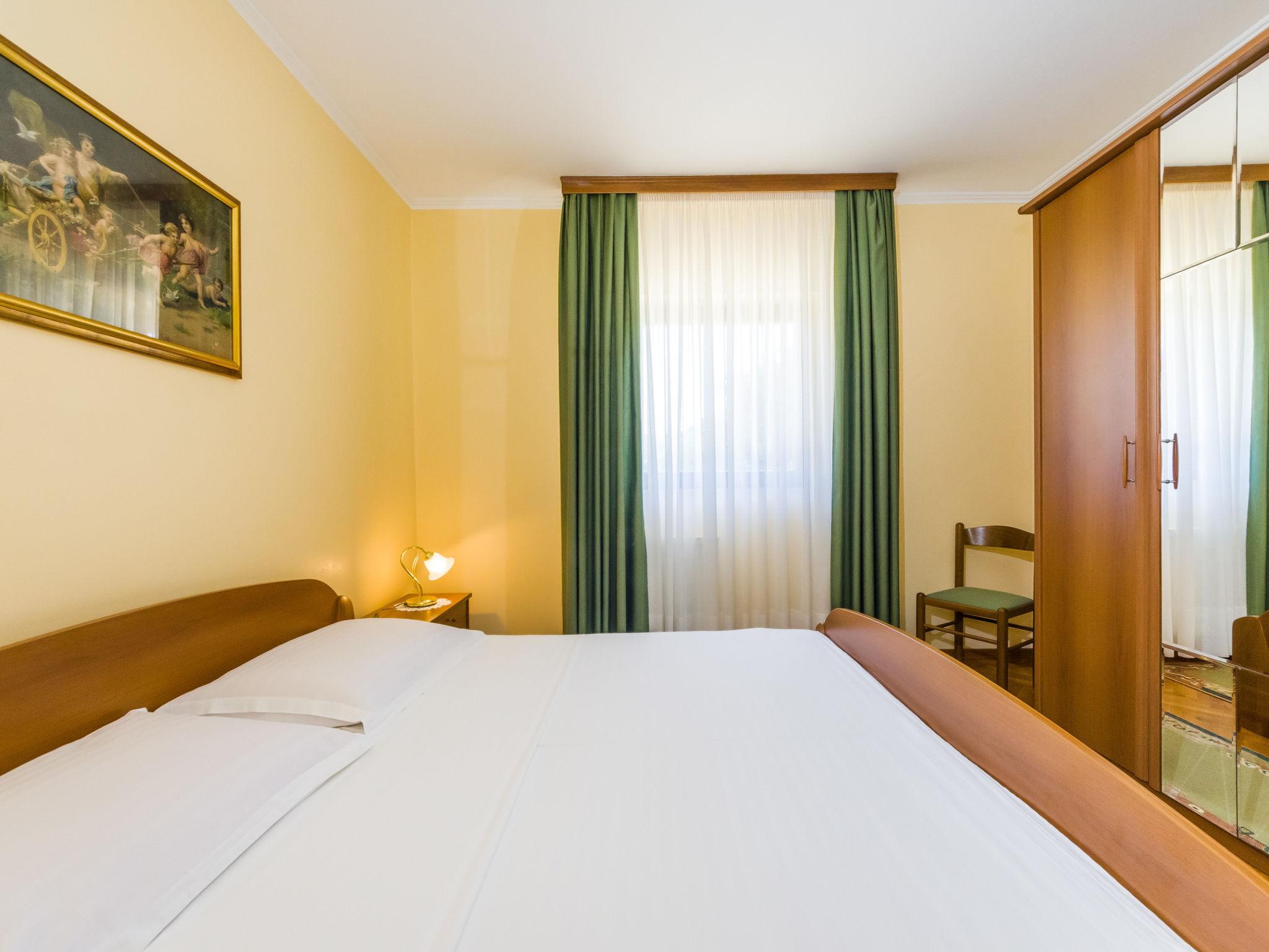 Foto 10 - Apartment mit 1 Schlafzimmer in Zadar mit garten und blick aufs meer