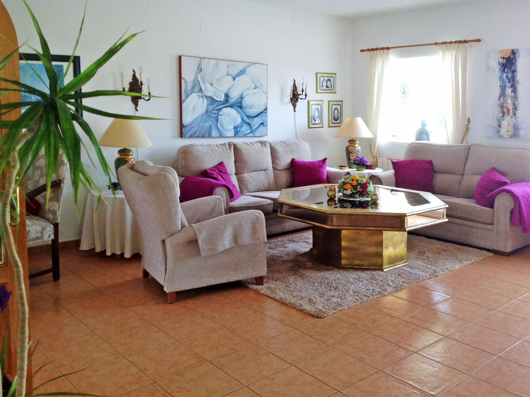 Photo 5 - 3 bedroom House in l'Alfàs del Pi with private pool and garden