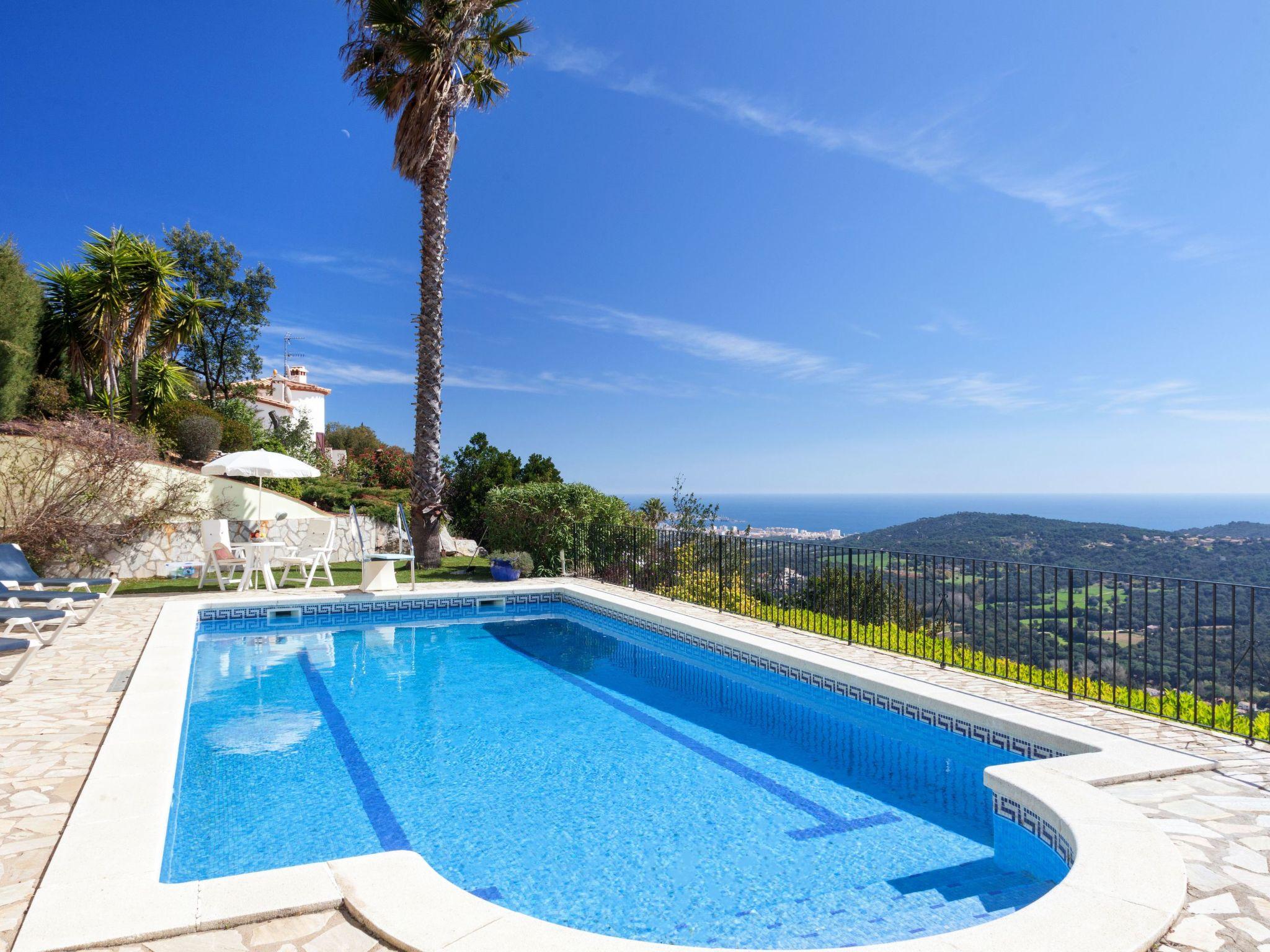 Photo 15 - 4 bedroom House in Calonge i Sant Antoni with private pool and sea view