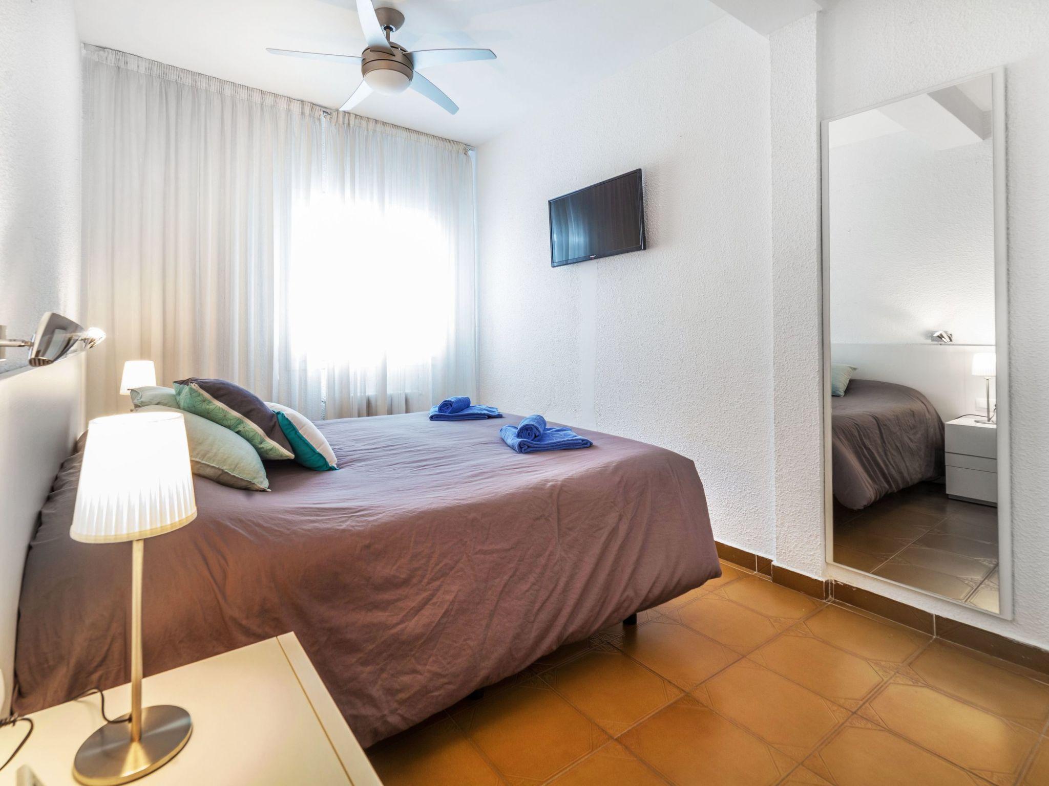 Foto 18 - Casa con 4 camere da letto a Lloret de Mar con terrazza e vista mare