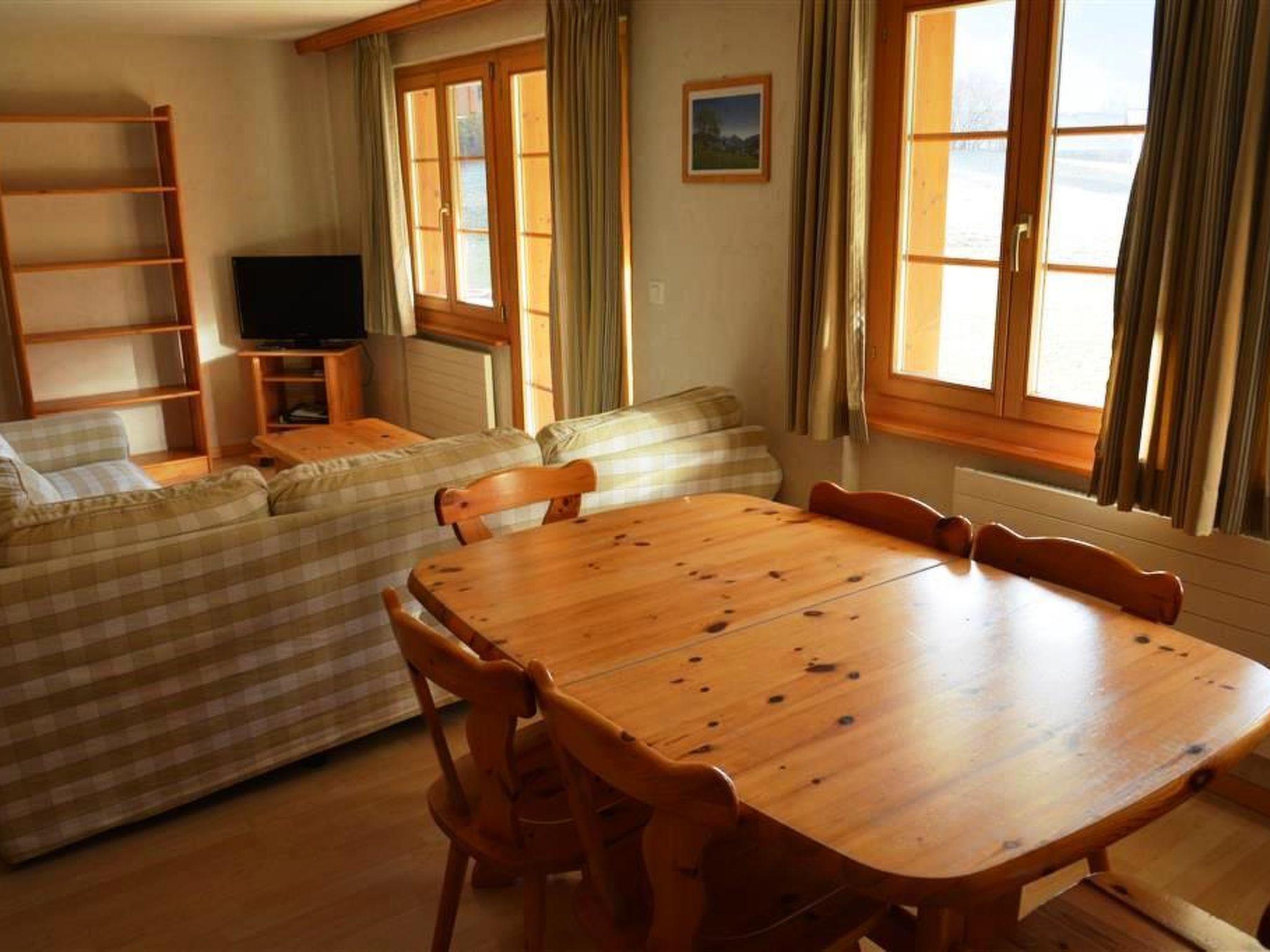 Photo 8 - 2 bedroom Apartment in Saanen