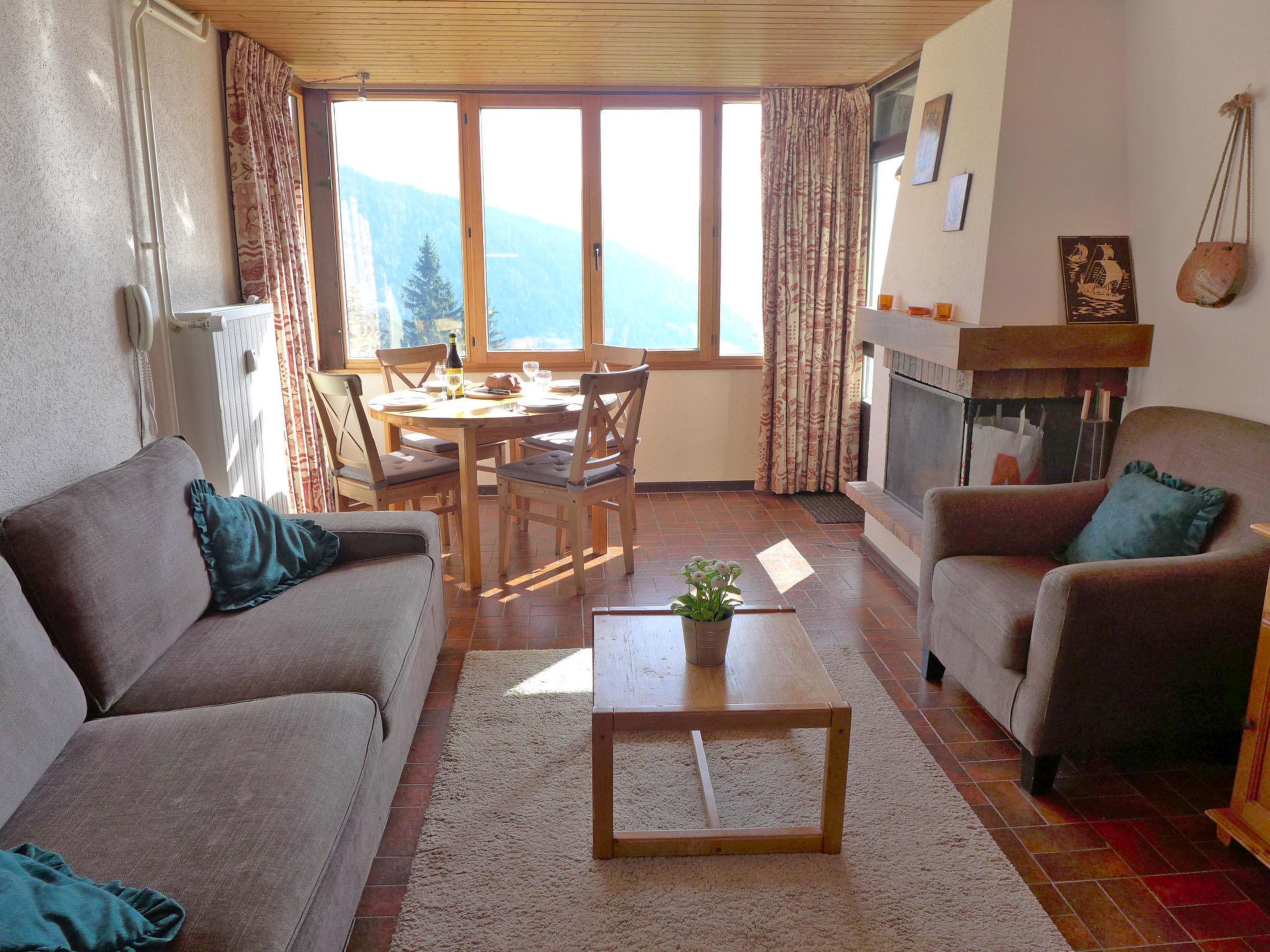 Photo 3 - Appartement de 2 chambres à Gryon avec terrasse et vues sur la montagne