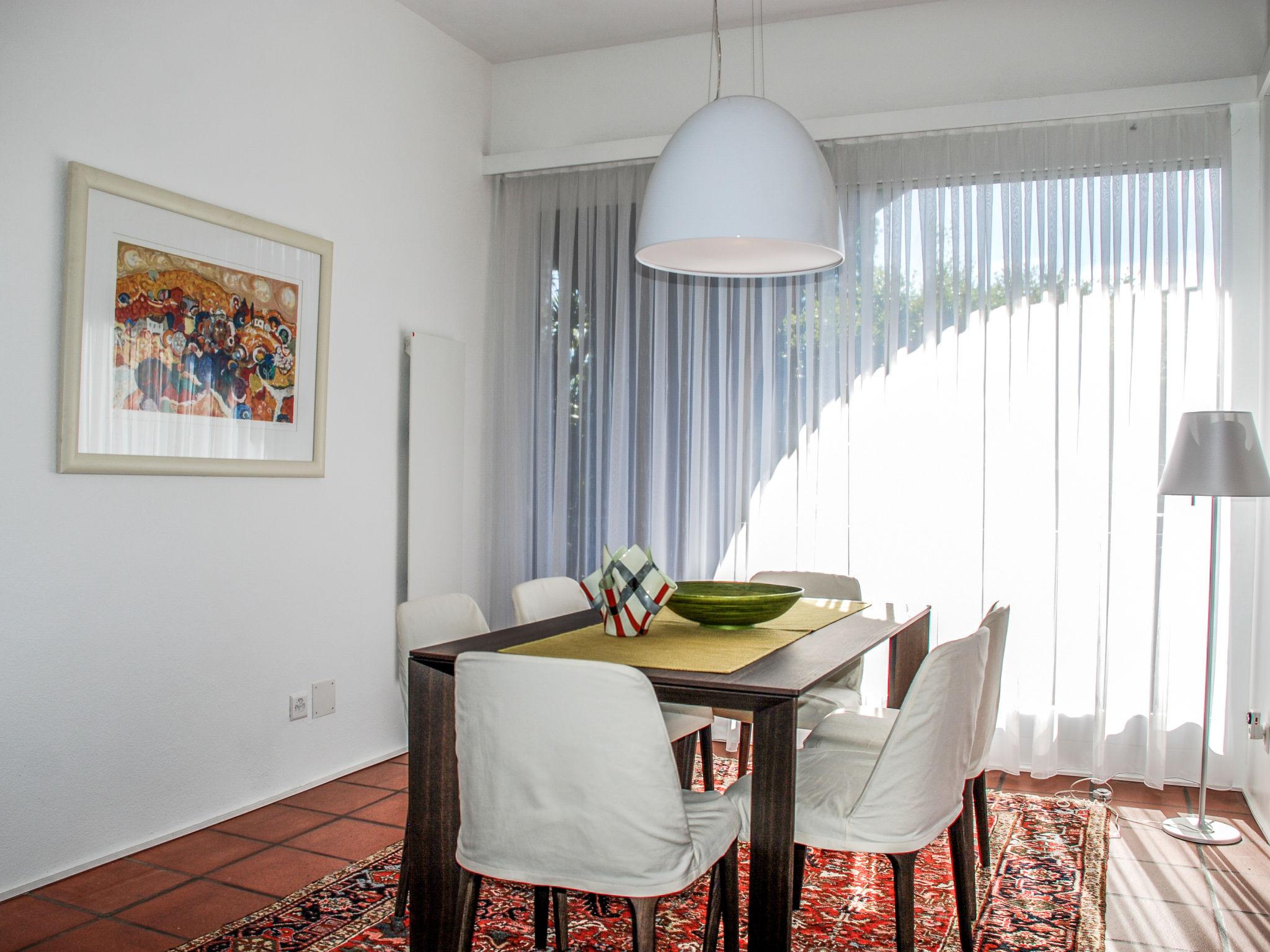 Foto 9 - Apartment mit 2 Schlafzimmern in Orselina mit garten und blick auf die berge