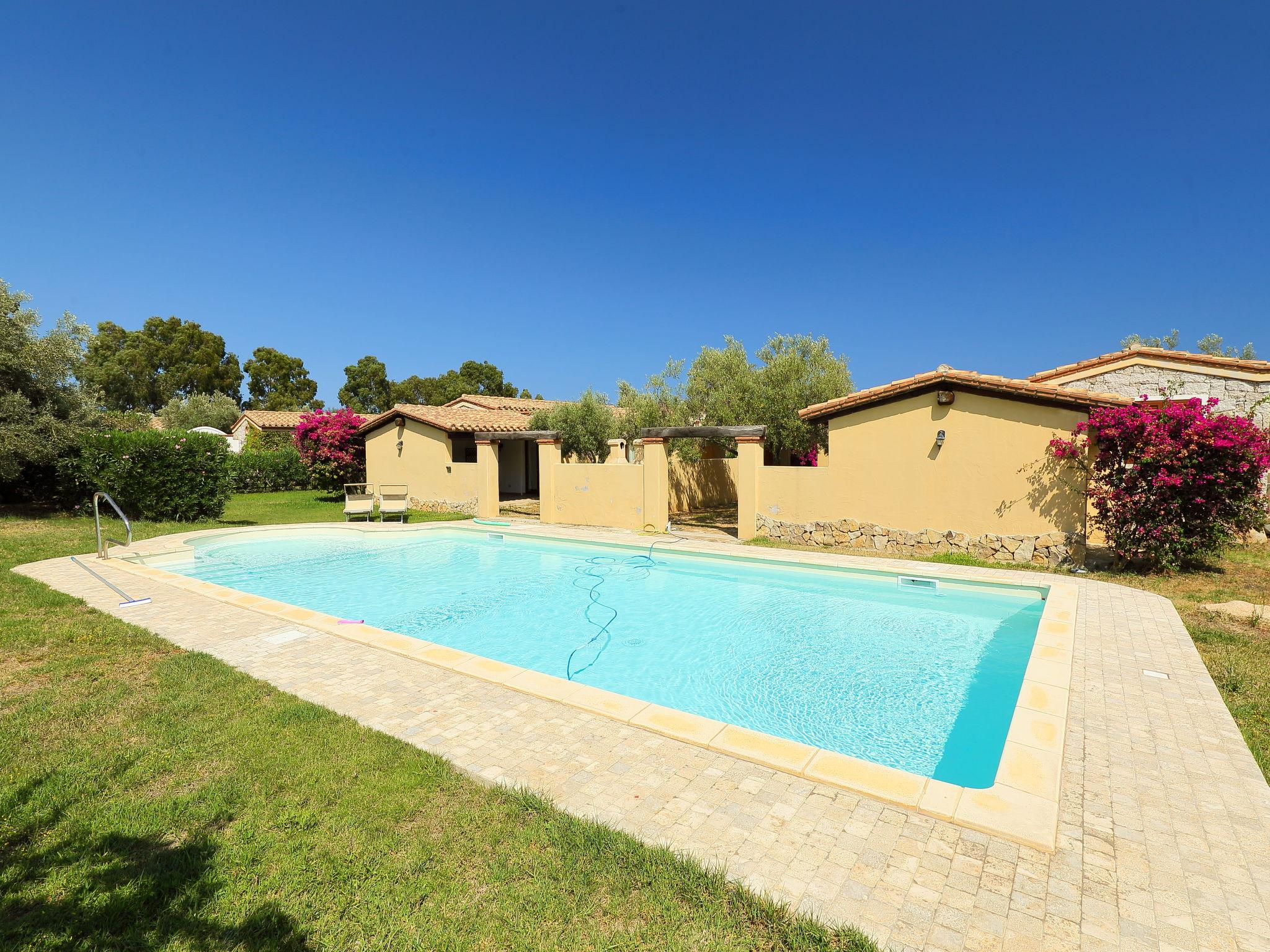 Photo 15 - Maison de 2 chambres à Castiadas avec piscine et vues à la mer