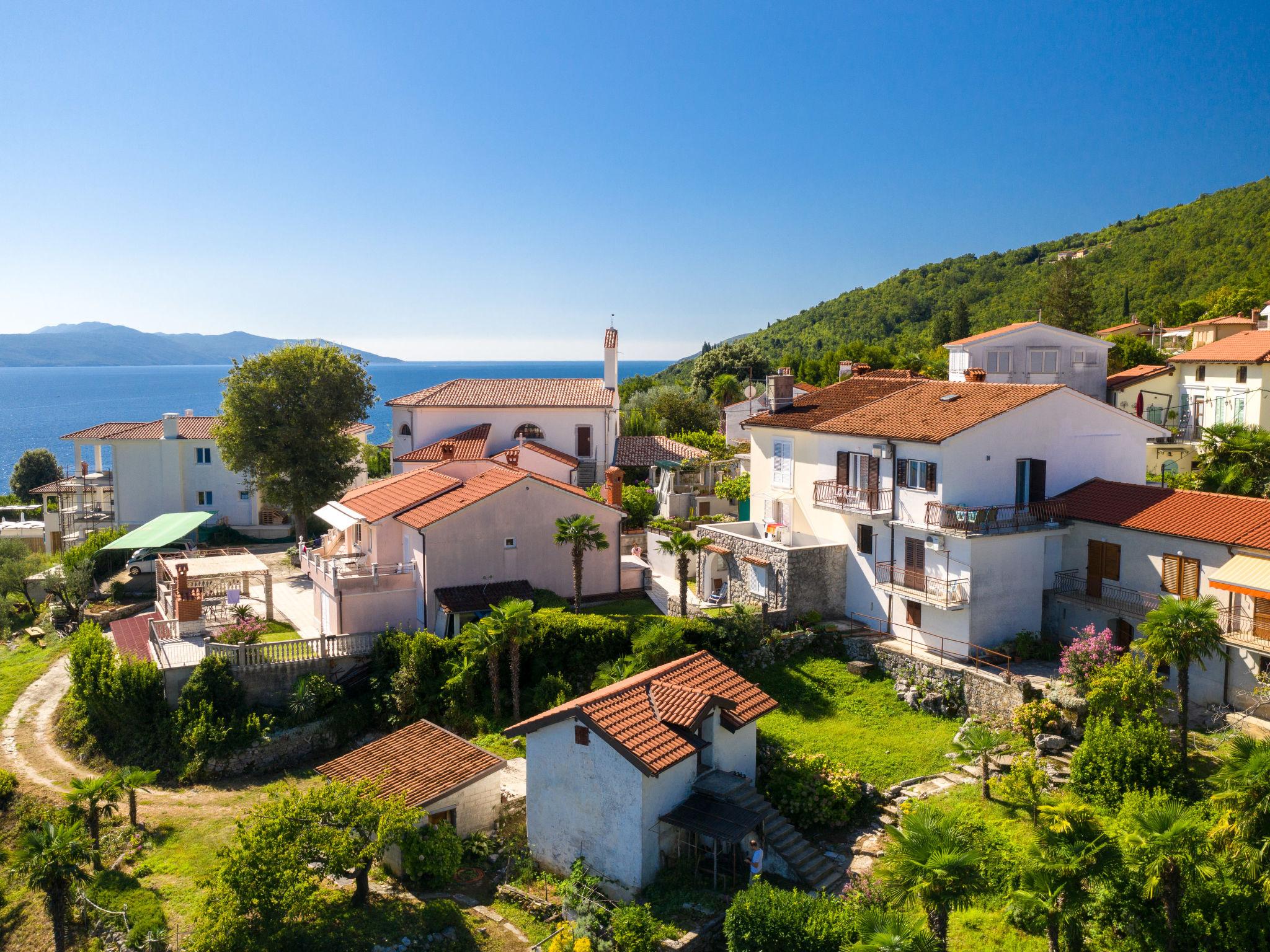 Foto 4 - Appartamento con 2 camere da letto a Mošćenička Draga con terrazza e vista mare