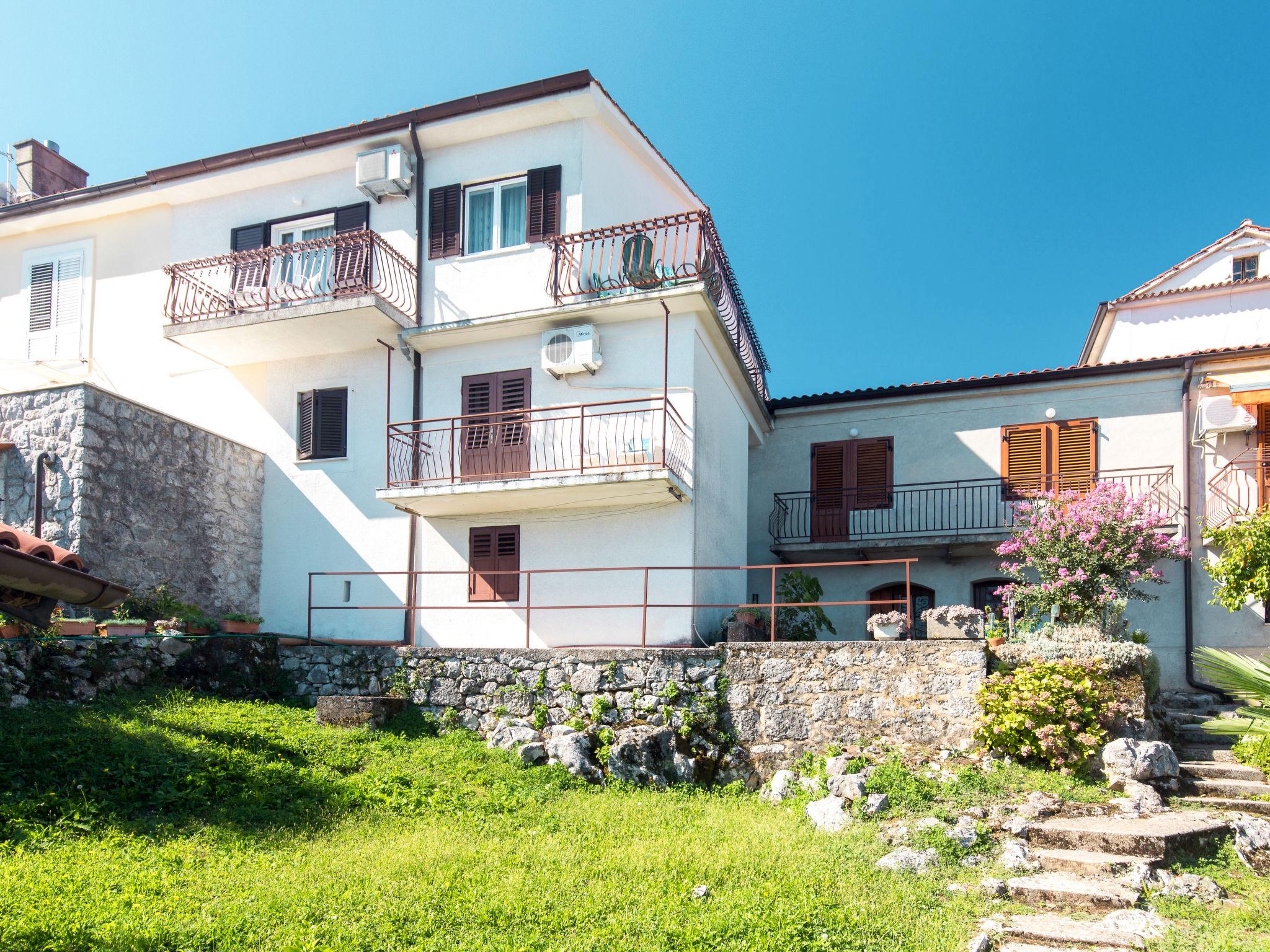 Foto 22 - Appartamento con 2 camere da letto a Mošćenička Draga con terrazza e vista mare