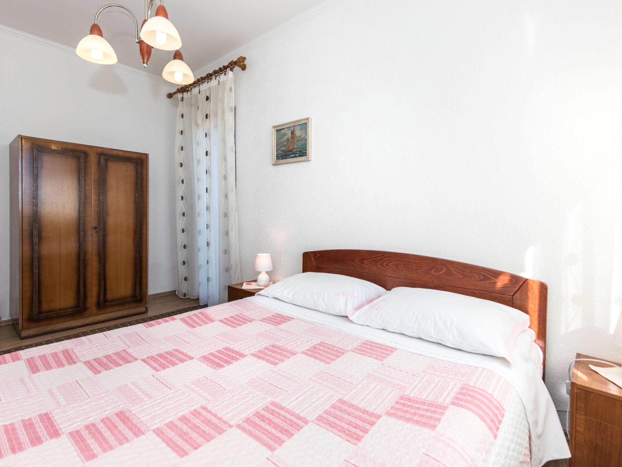 Foto 15 - Apartment mit 2 Schlafzimmern in Mošćenička Draga mit terrasse und blick aufs meer