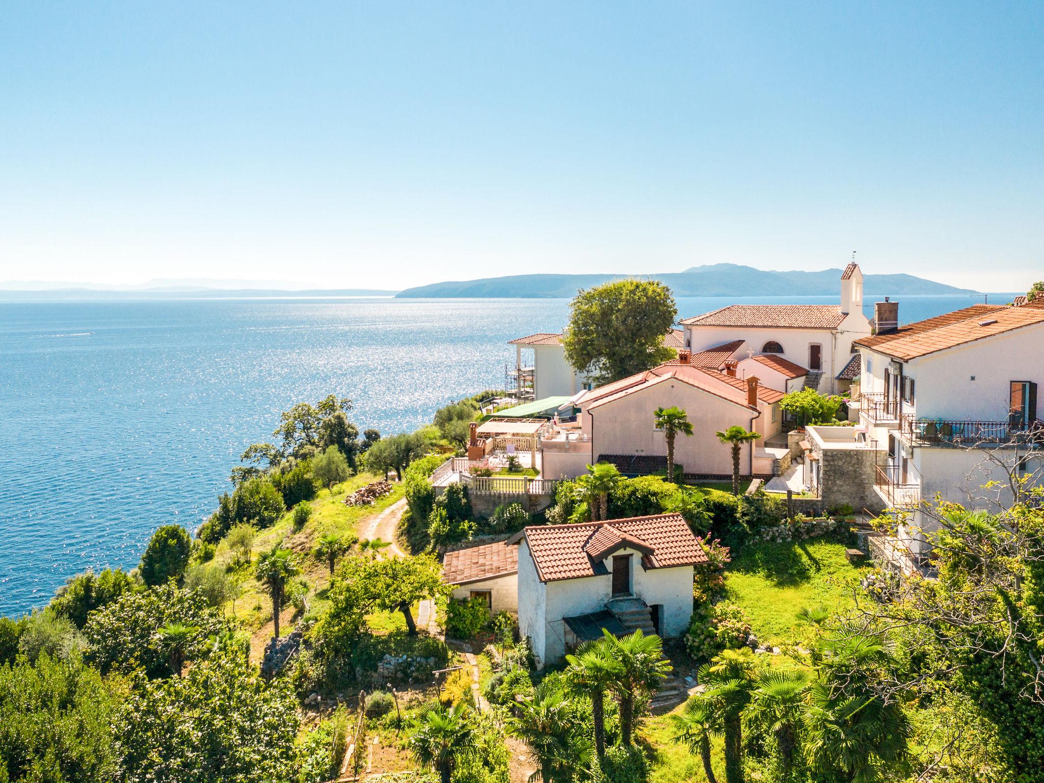 Foto 3 - Appartamento con 2 camere da letto a Mošćenička Draga con terrazza e vista mare