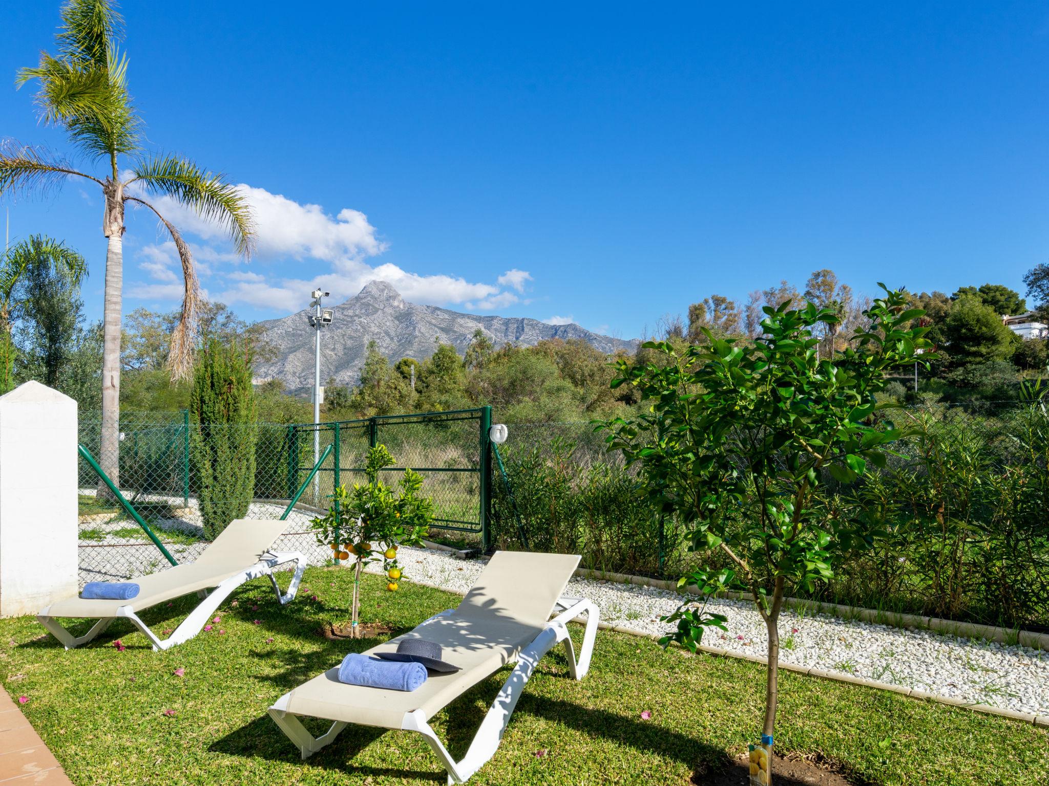 Photo 17 - 2 bedroom House in Marbella with swimming pool and sea view