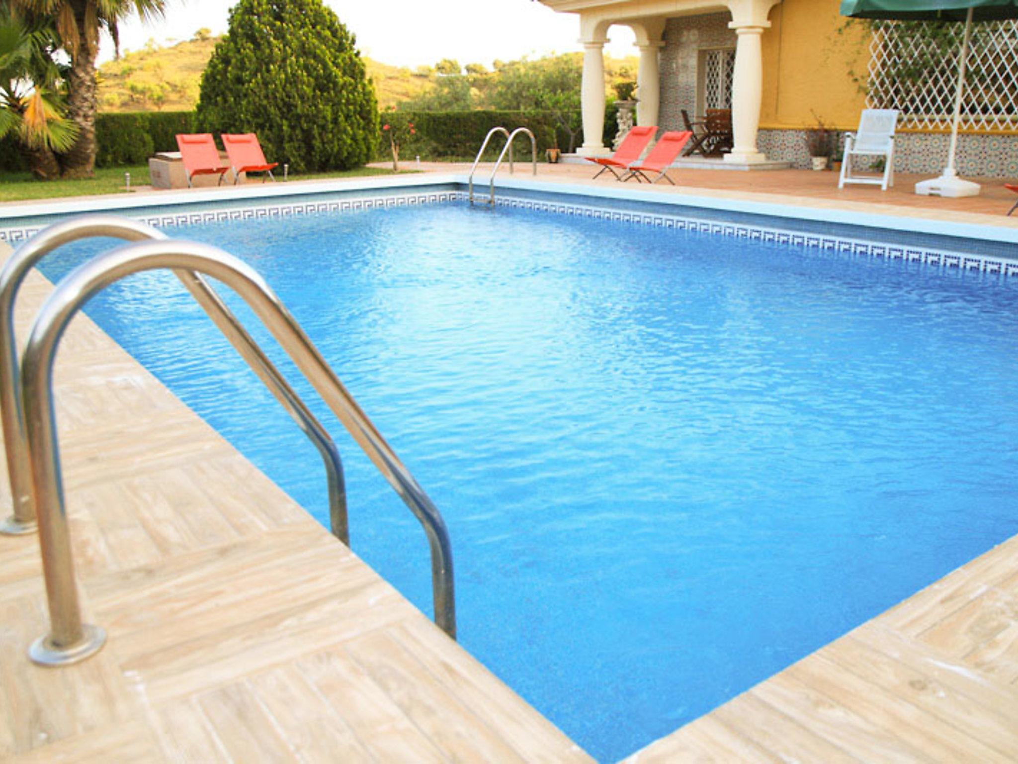 Foto 20 - Haus mit 4 Schlafzimmern in Málaga mit privater pool und blick aufs meer