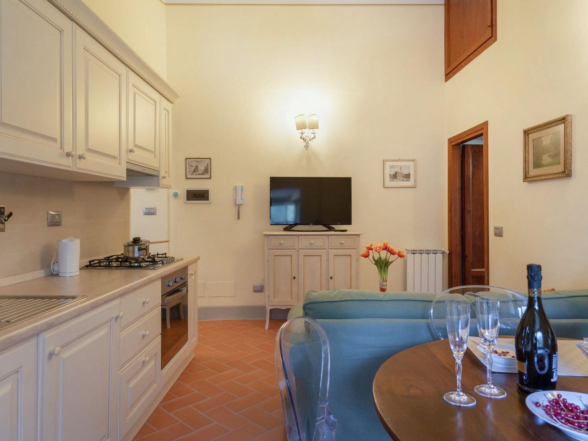 Photo 17 - 10 bedroom House in Borgo San Lorenzo with private pool and garden