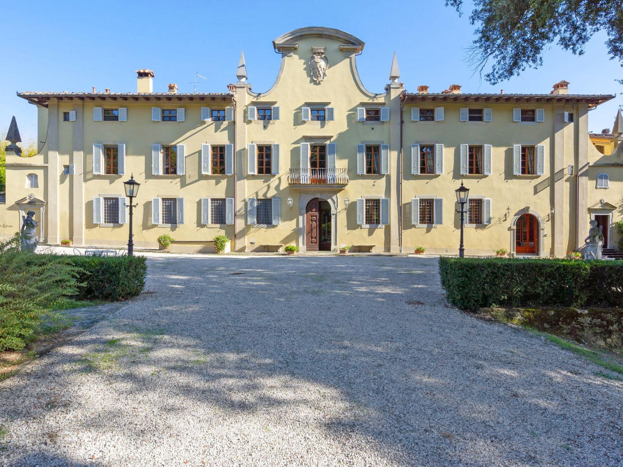 Photo 54 - 10 bedroom House in Borgo San Lorenzo with private pool and garden