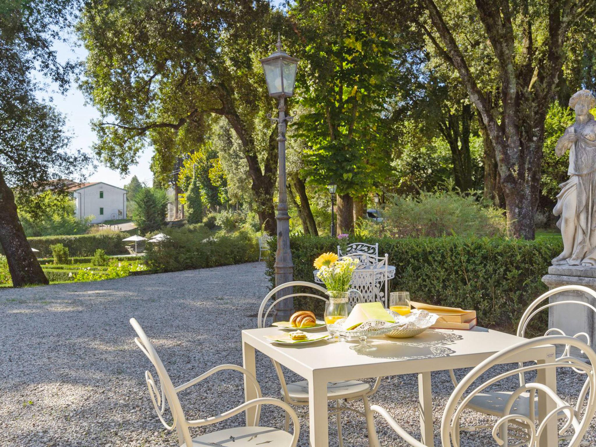 Photo 53 - Maison de 10 chambres à Borgo San Lorenzo avec piscine privée et jardin