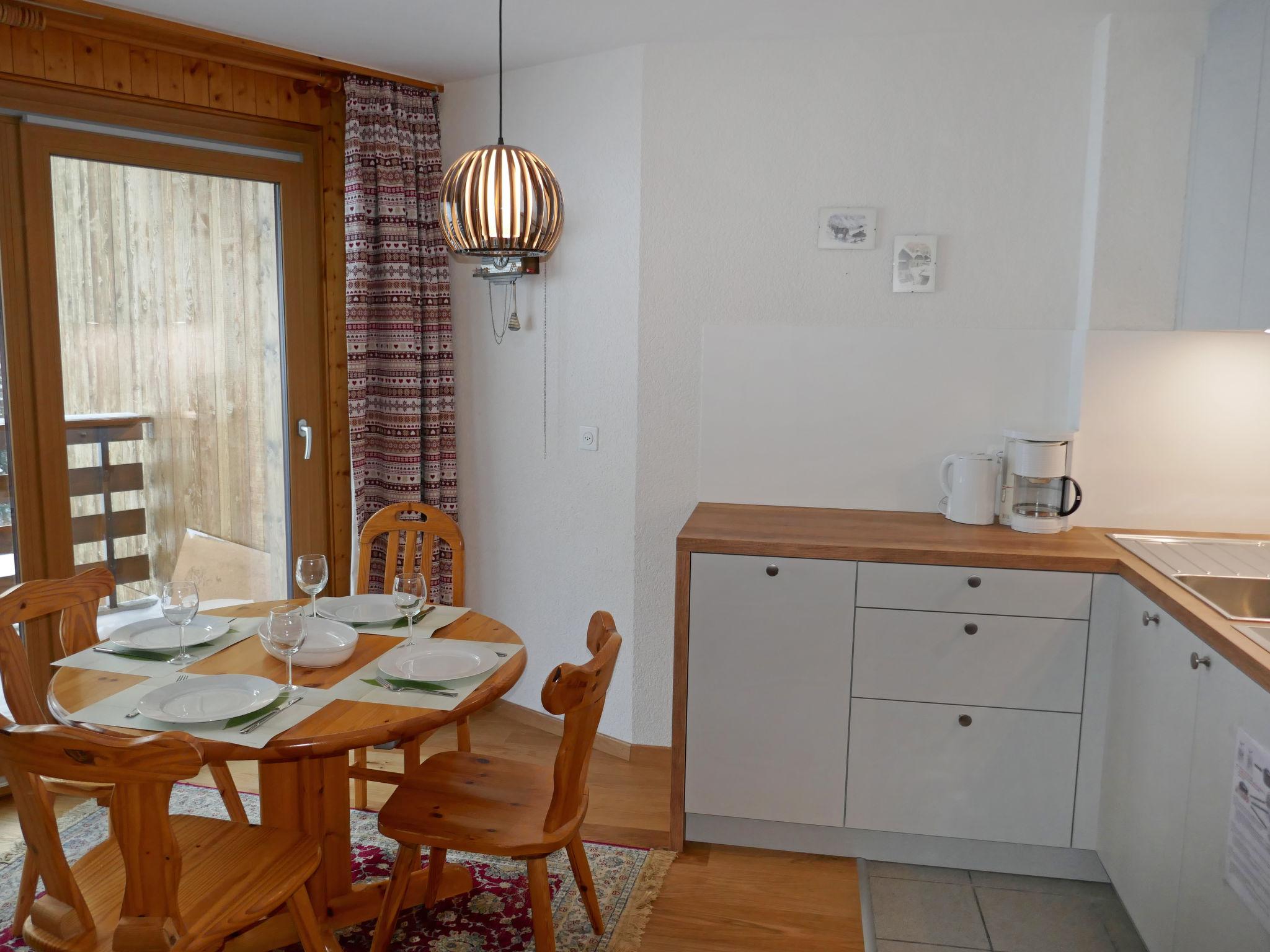 Photo 3 - 1 bedroom Apartment in Nendaz with garden and mountain view