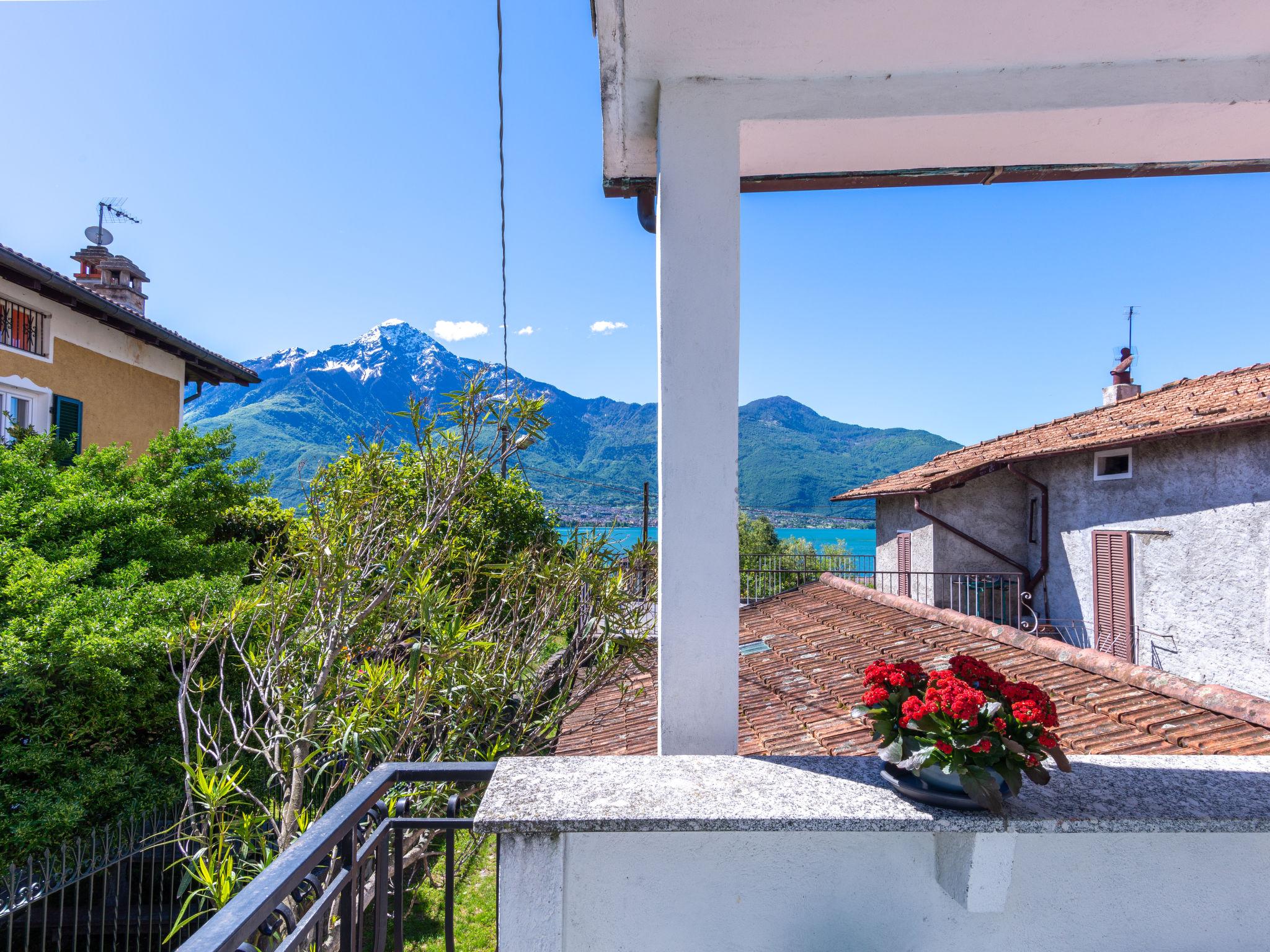 Foto 22 - Apartamento de 2 habitaciones en Gera Lario con jardín y vistas a la montaña