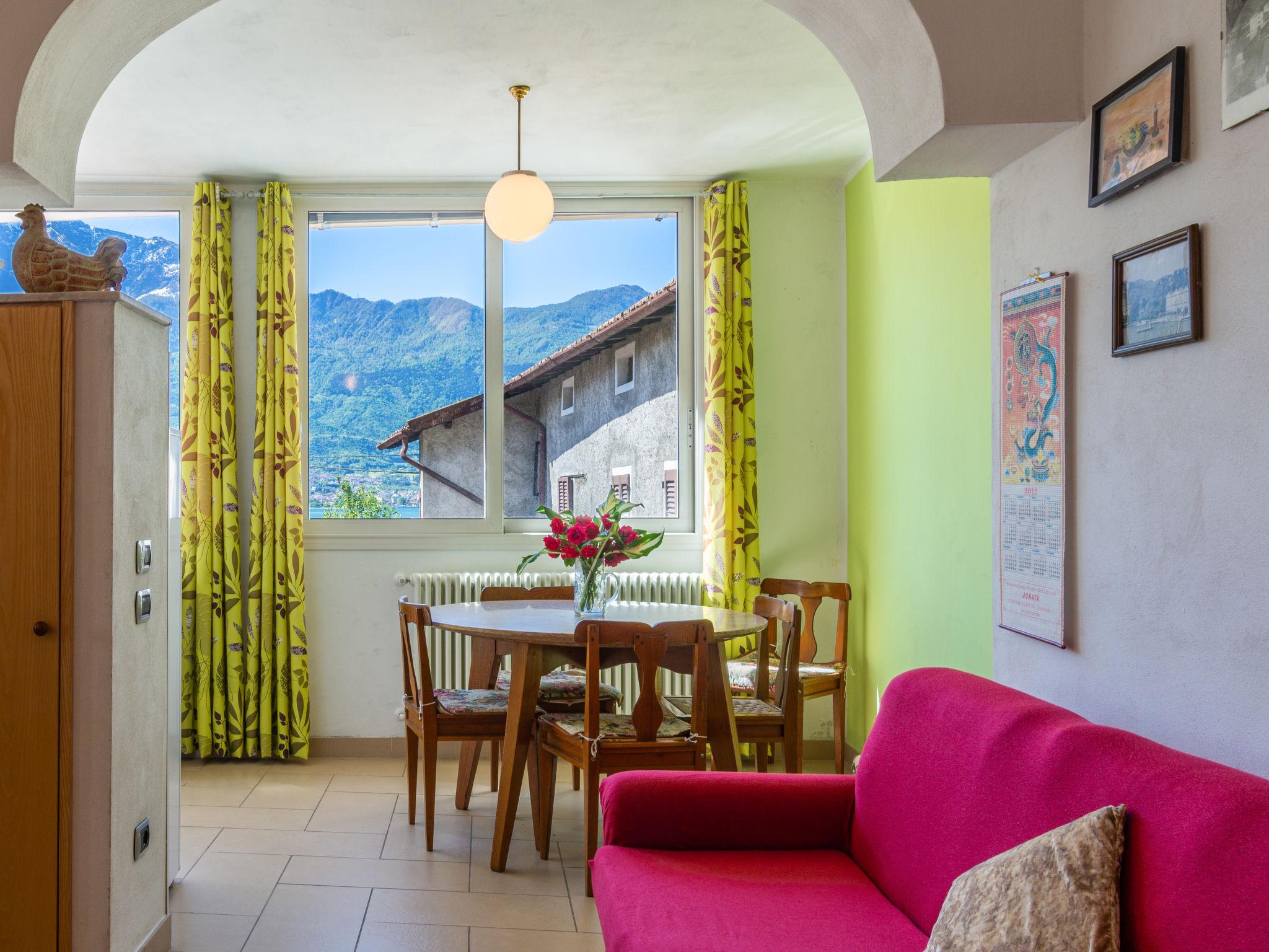 Photo 3 - Appartement de 2 chambres à Gera Lario avec jardin et vues sur la montagne