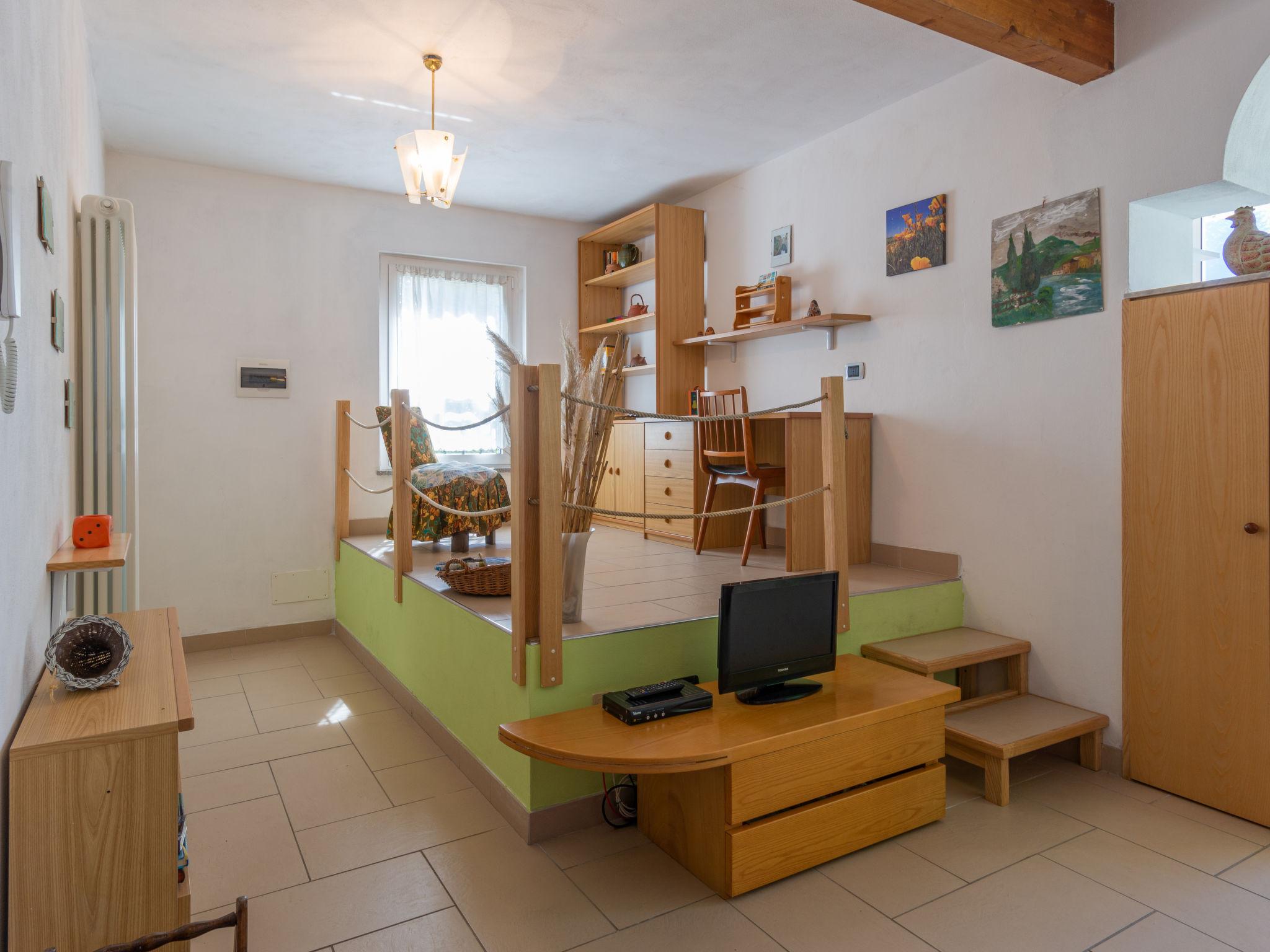 Photo 4 - Appartement de 2 chambres à Gera Lario avec jardin et vues sur la montagne