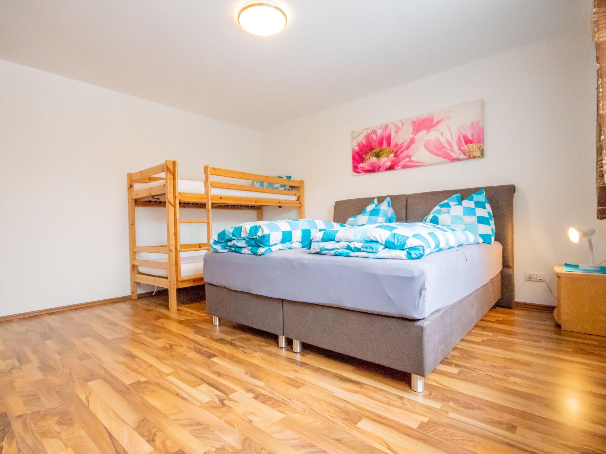 Foto 6 - Apartamento de 3 quartos em Navis com jardim e vista para a montanha