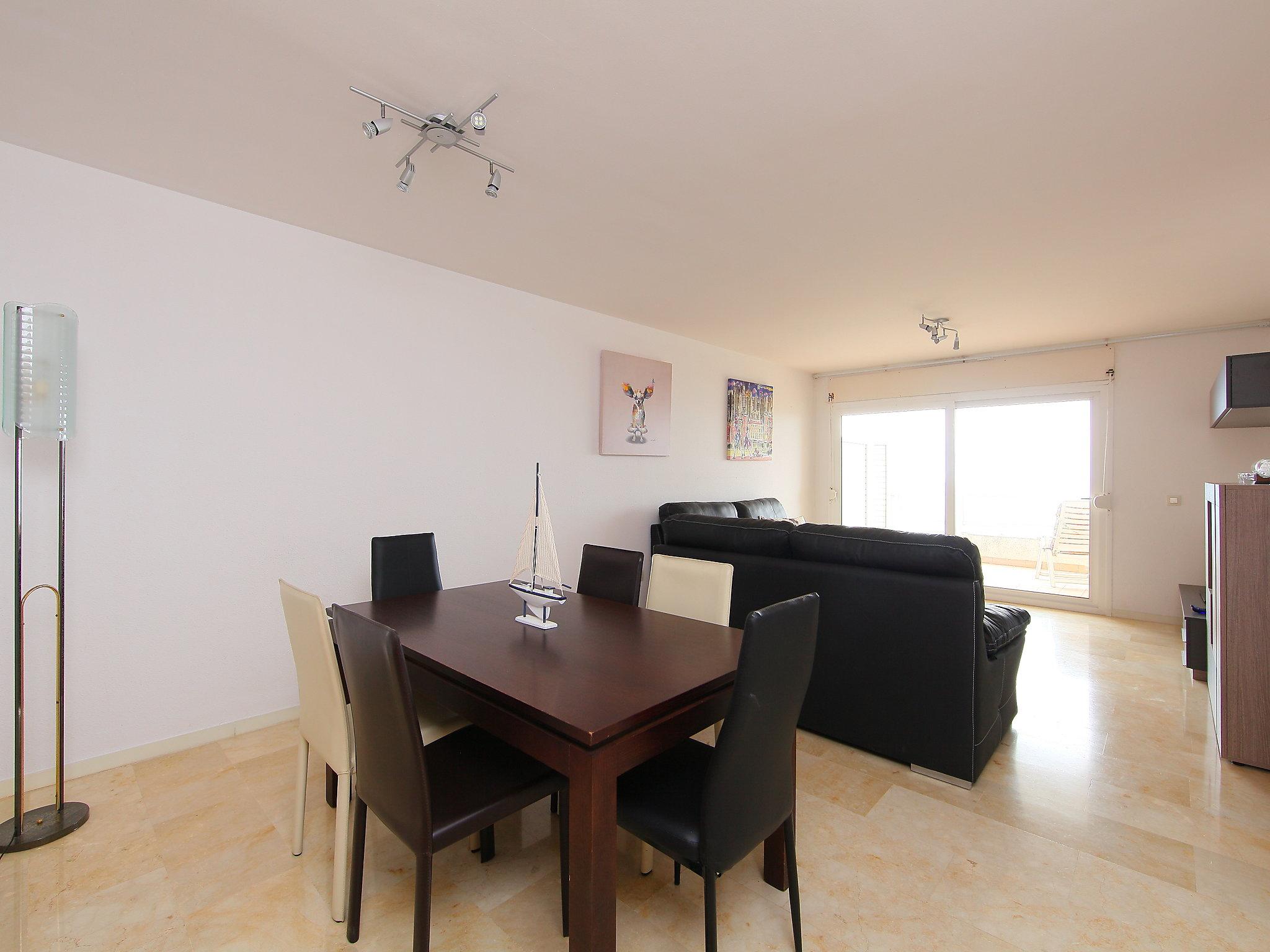 Photo 7 - 3 bedroom Apartment in Blanes with swimming pool