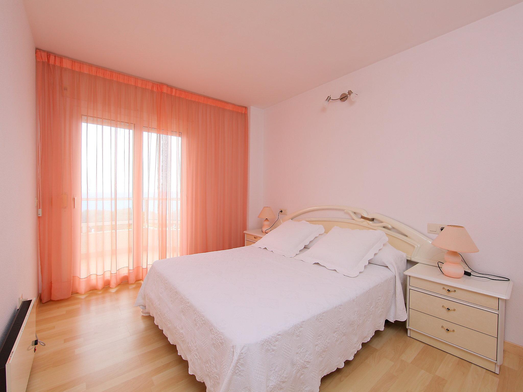 Photo 4 - 3 bedroom Apartment in Blanes with swimming pool and sea view