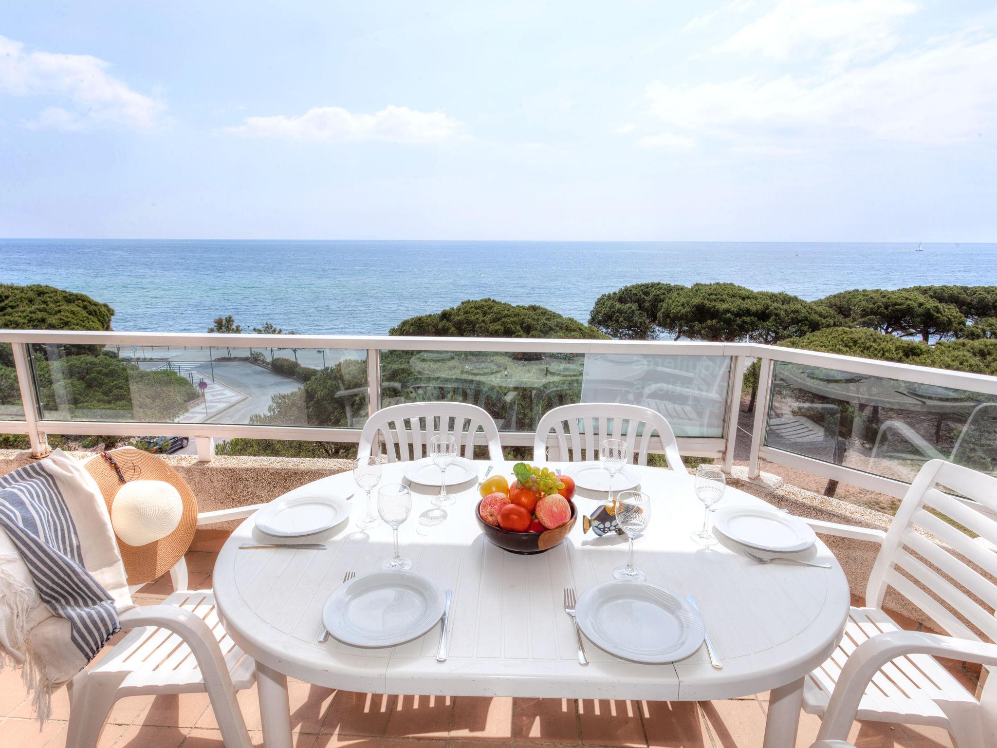 Foto 1 - Apartment mit 3 Schlafzimmern in Blanes mit schwimmbad und blick aufs meer