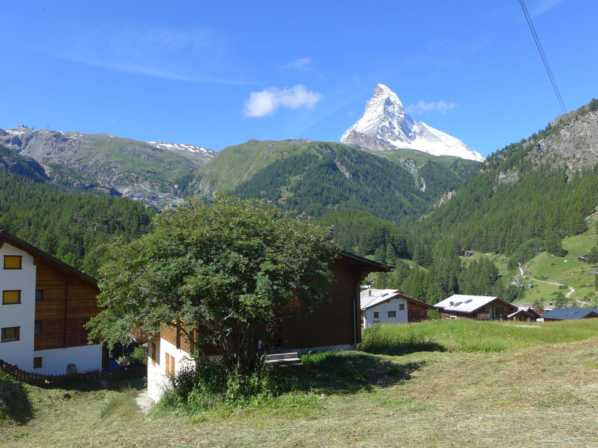 Foto 2 - Apartment mit 2 Schlafzimmern in Zermatt mit blick auf die berge