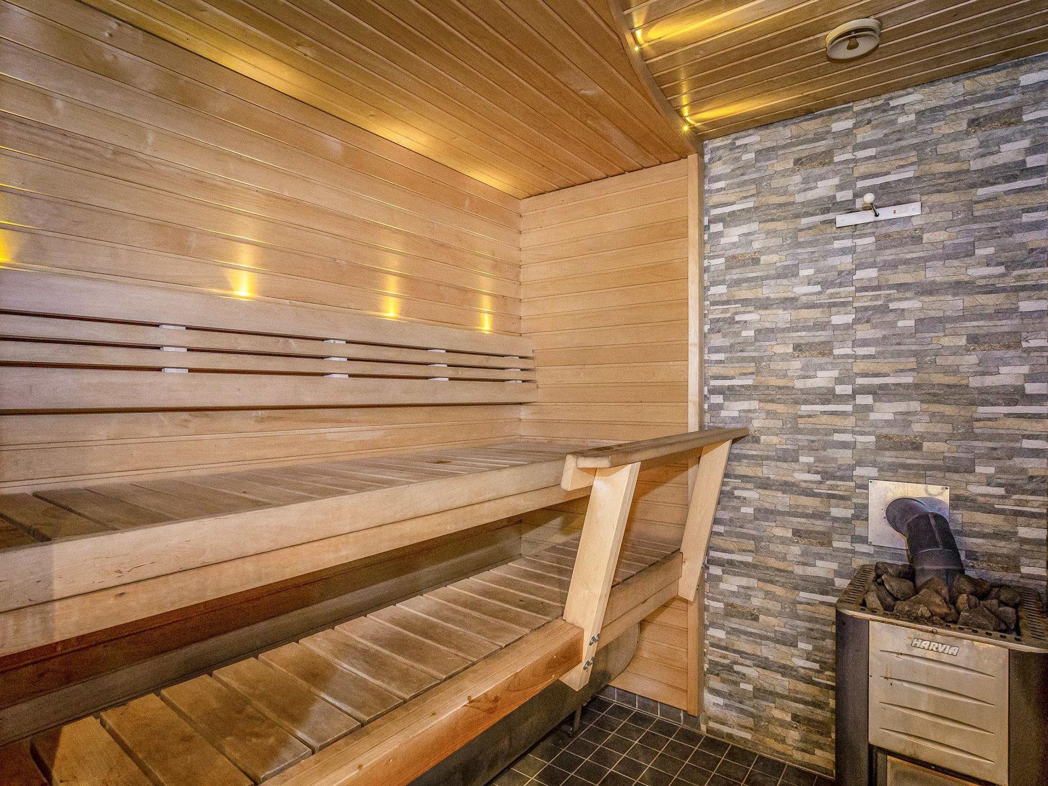 Foto 18 - Casa de 2 habitaciones en Pertunmaa con sauna
