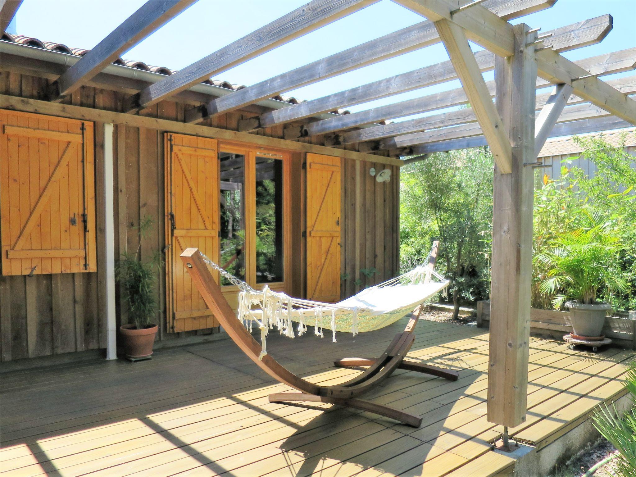 Photo 9 - Maison de 3 chambres à Le Porge avec piscine privée et vues à la mer