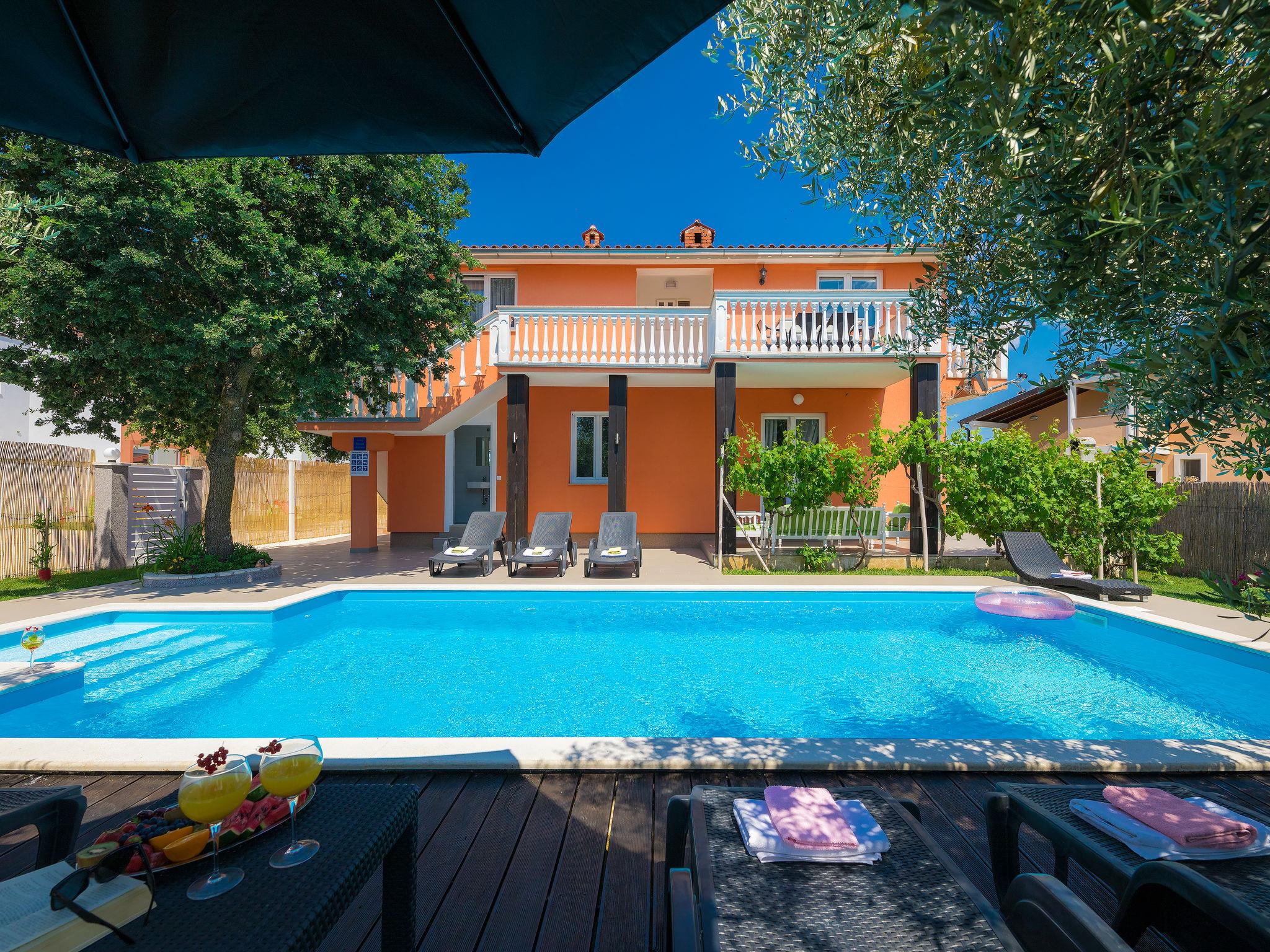 Foto 6 - Casa de 5 quartos em Marčana com piscina privada e vistas do mar