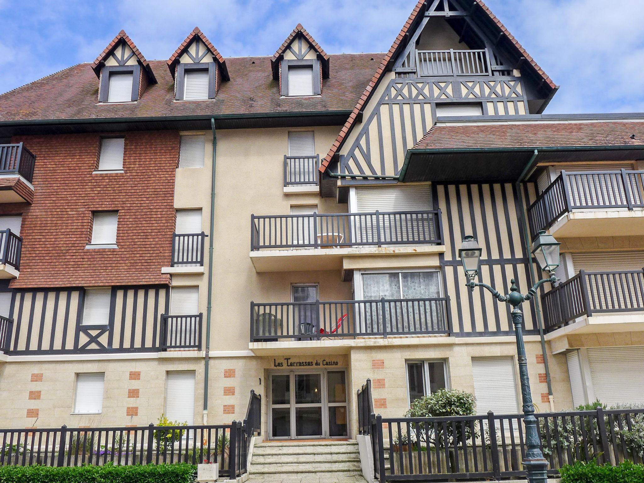 Photo 20 - 1 bedroom Apartment in Cabourg with sea view