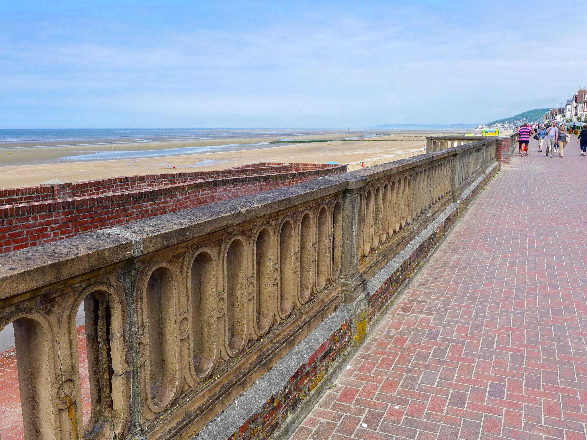 Photo 22 - Appartement de 1 chambre à Cabourg avec vues à la mer