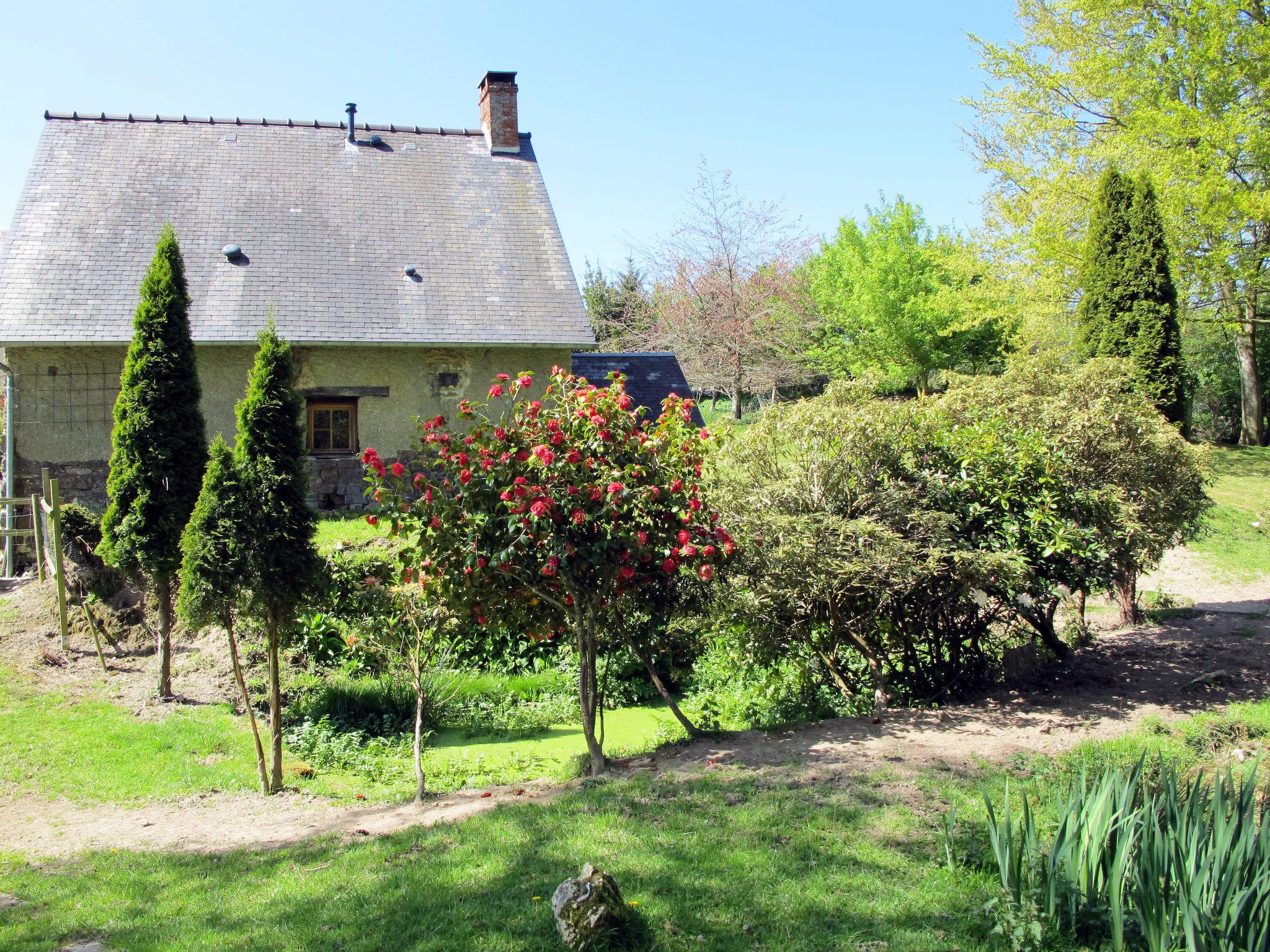 Photo 14 - Maison de 1 chambre à Hudimesnil avec jardin et vues à la mer