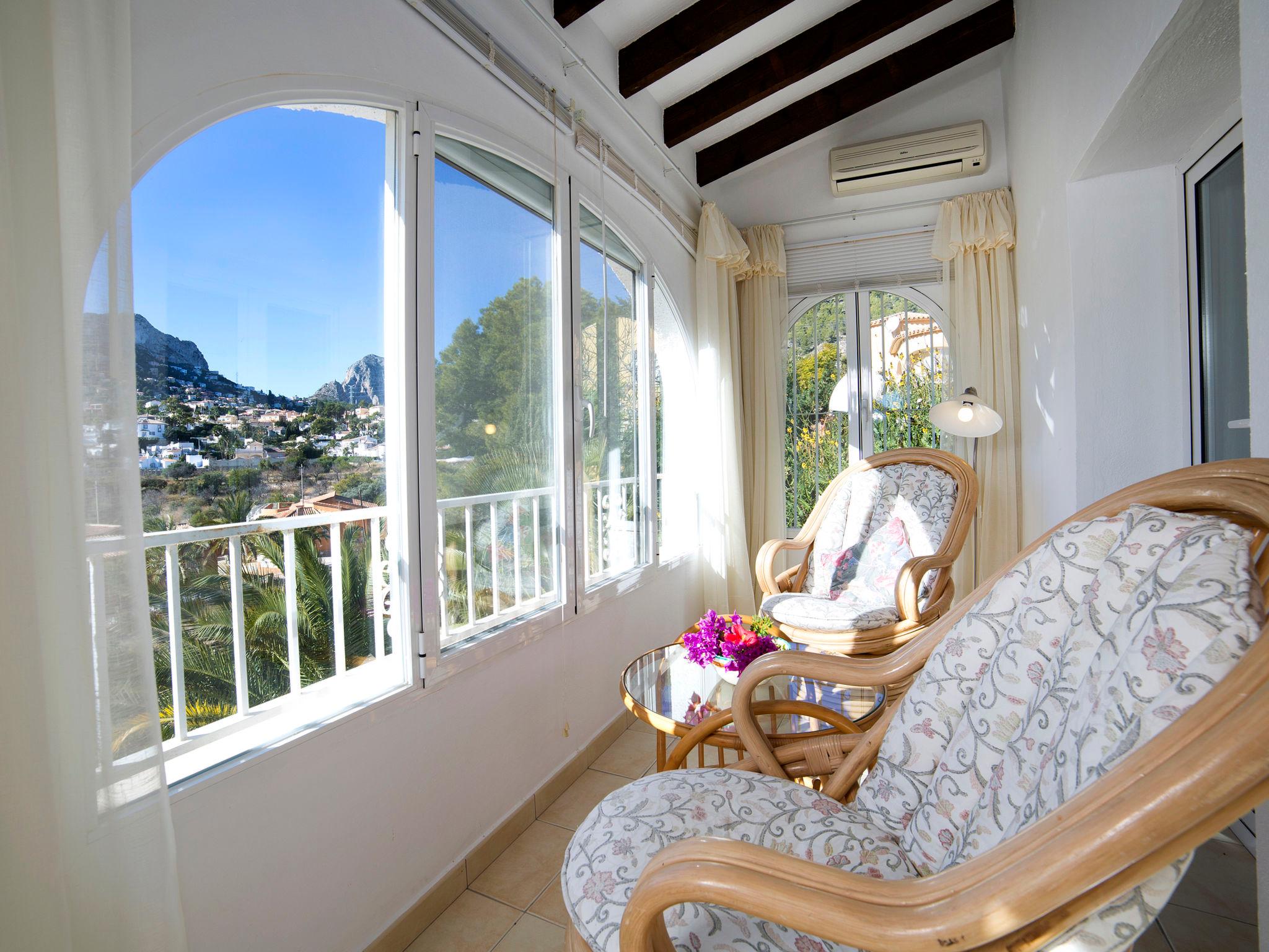 Foto 7 - Casa de 3 quartos em Calp com piscina privada e vistas do mar