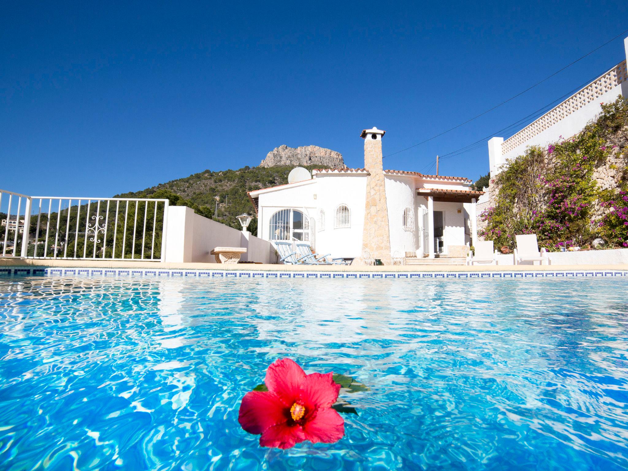 Foto 1 - Casa de 3 habitaciones en Calpe con piscina privada y jardín